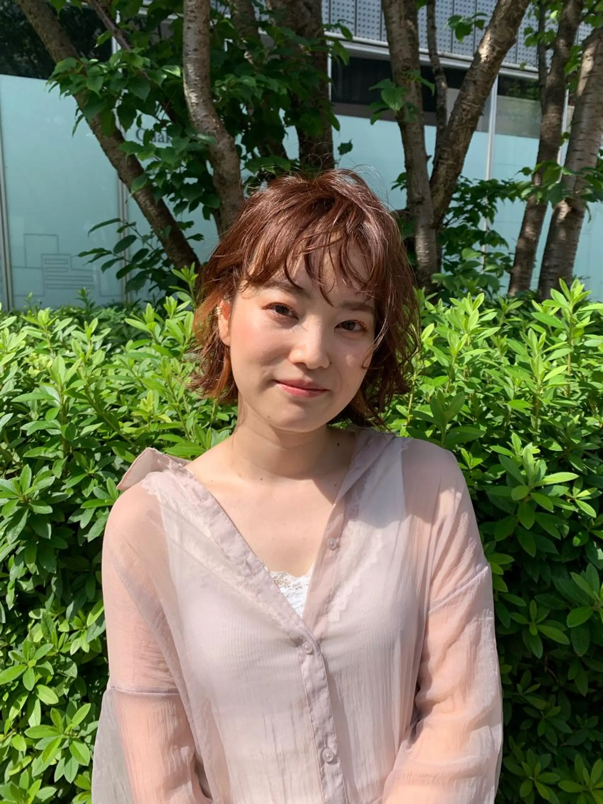 ショート ウスイマイコ カット/ケアカラーのヘアスタイル