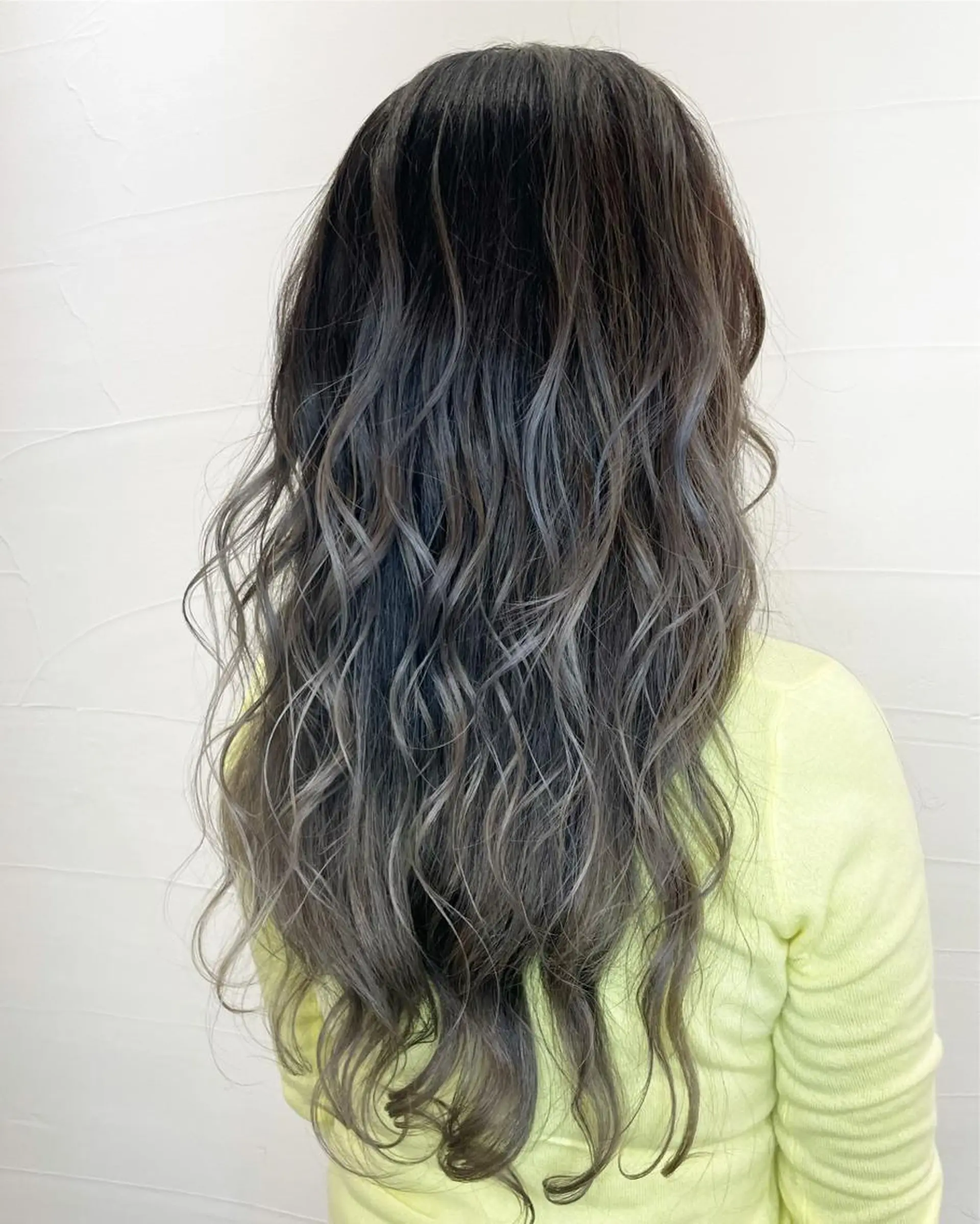 ロング レイヤーカット ヘアカラー トリートメント バレイヤージュカラー 特化美容師✨星皓太のヘアスタイル