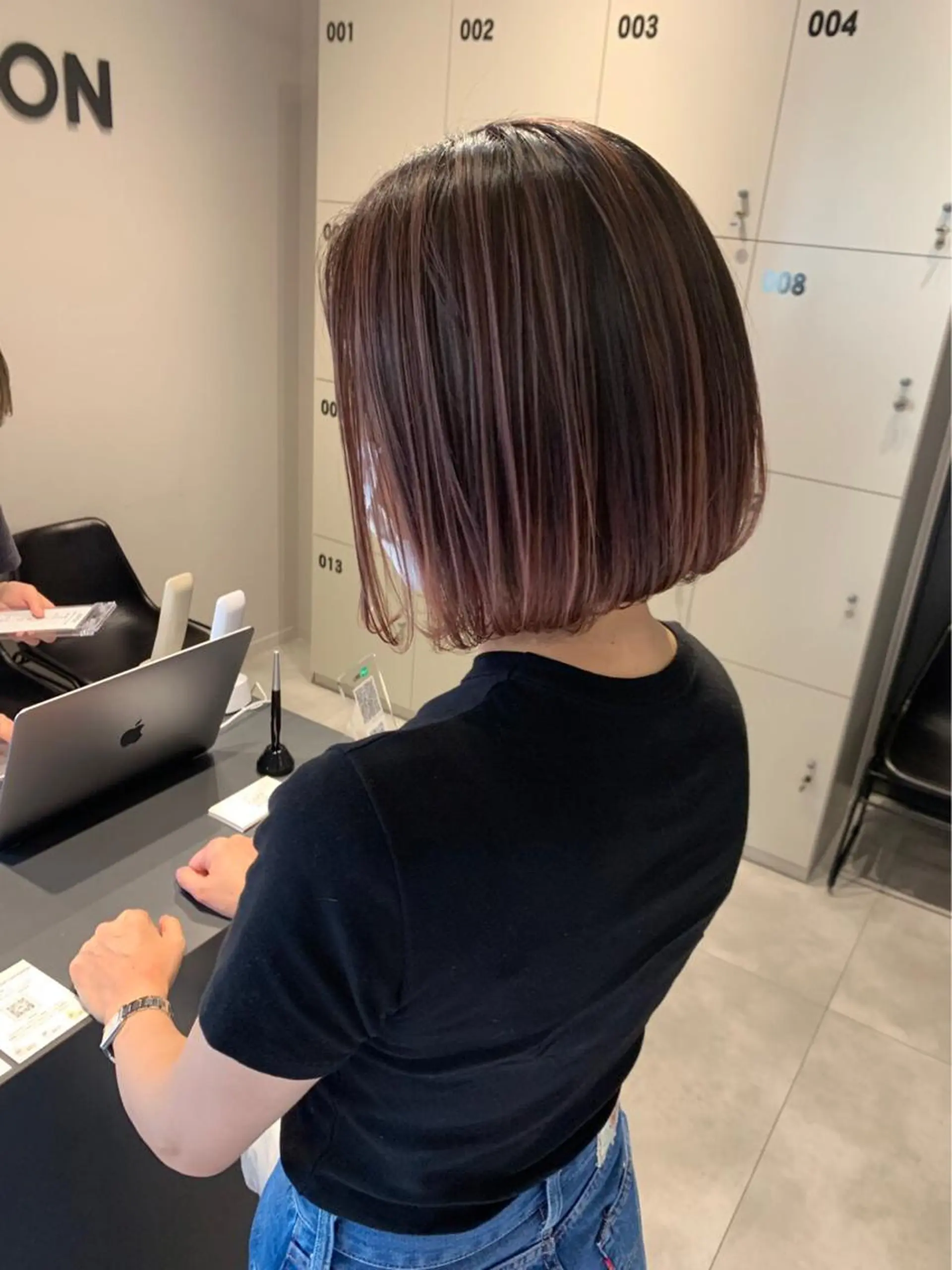ミディアム カラー バレイヤージュ レイヤーカット ブリーチ👩‍🦳/ ‪✂︎MANAMIのヘアスタイル
