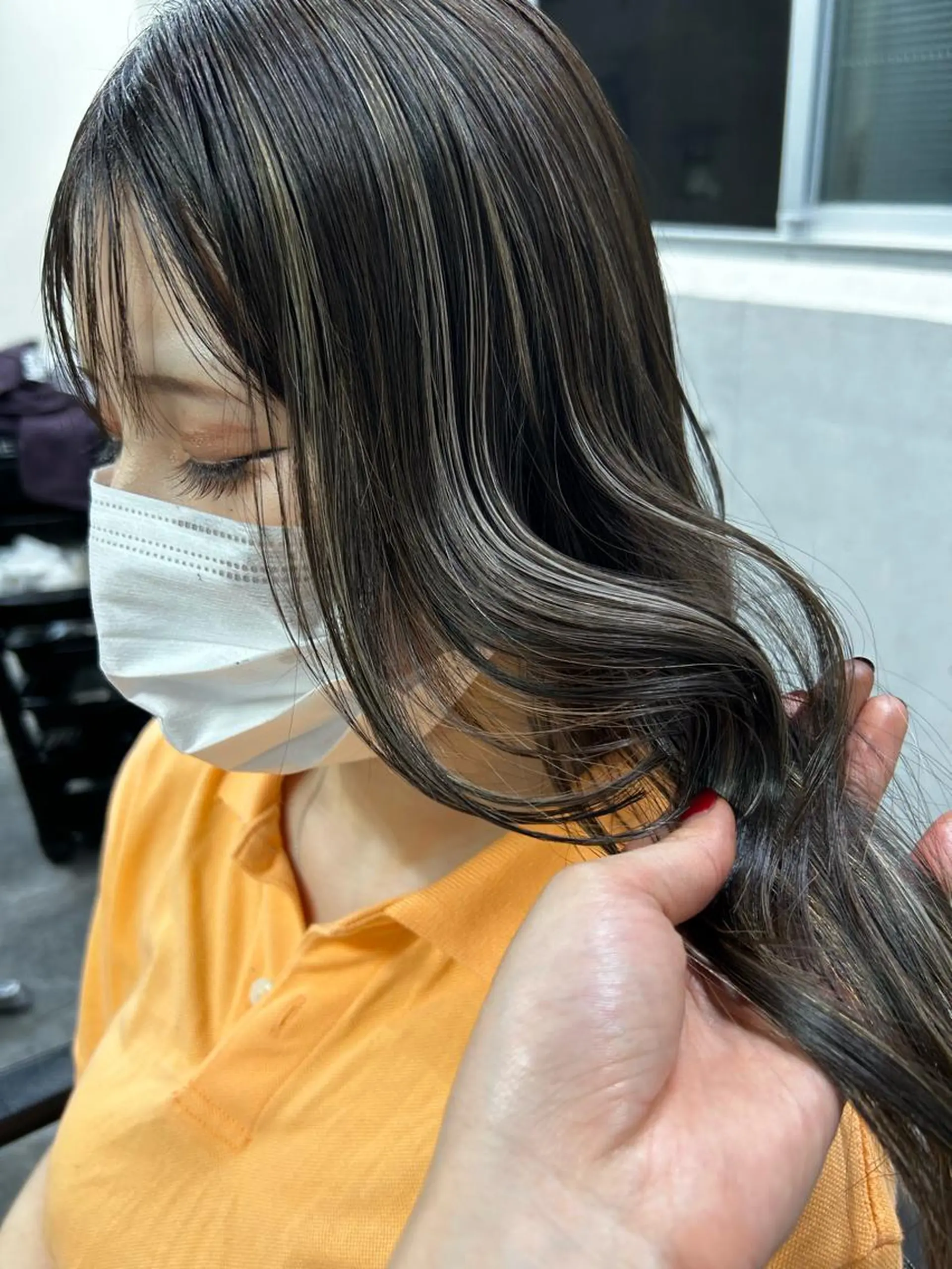 ロング カラー ブリーチ 🫧うる艶color 🩵綾🌙のヘアスタイル