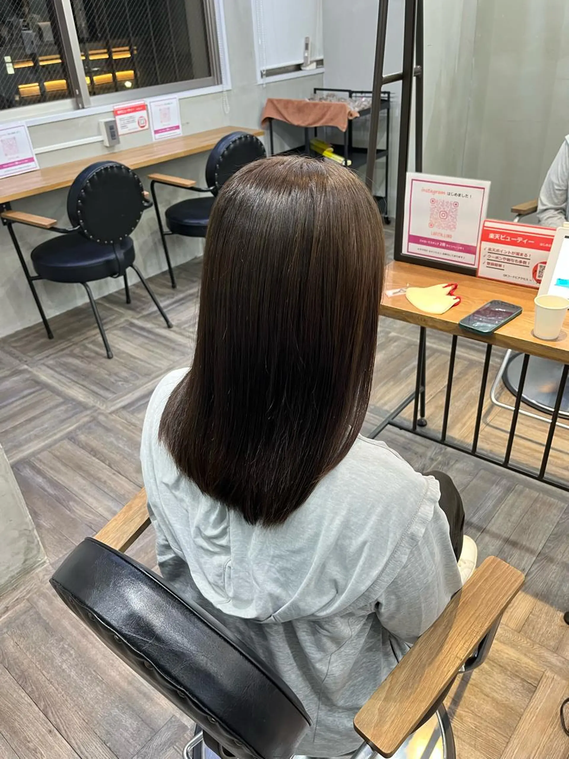 セミロング カット 村本 優依のヘアスタイル