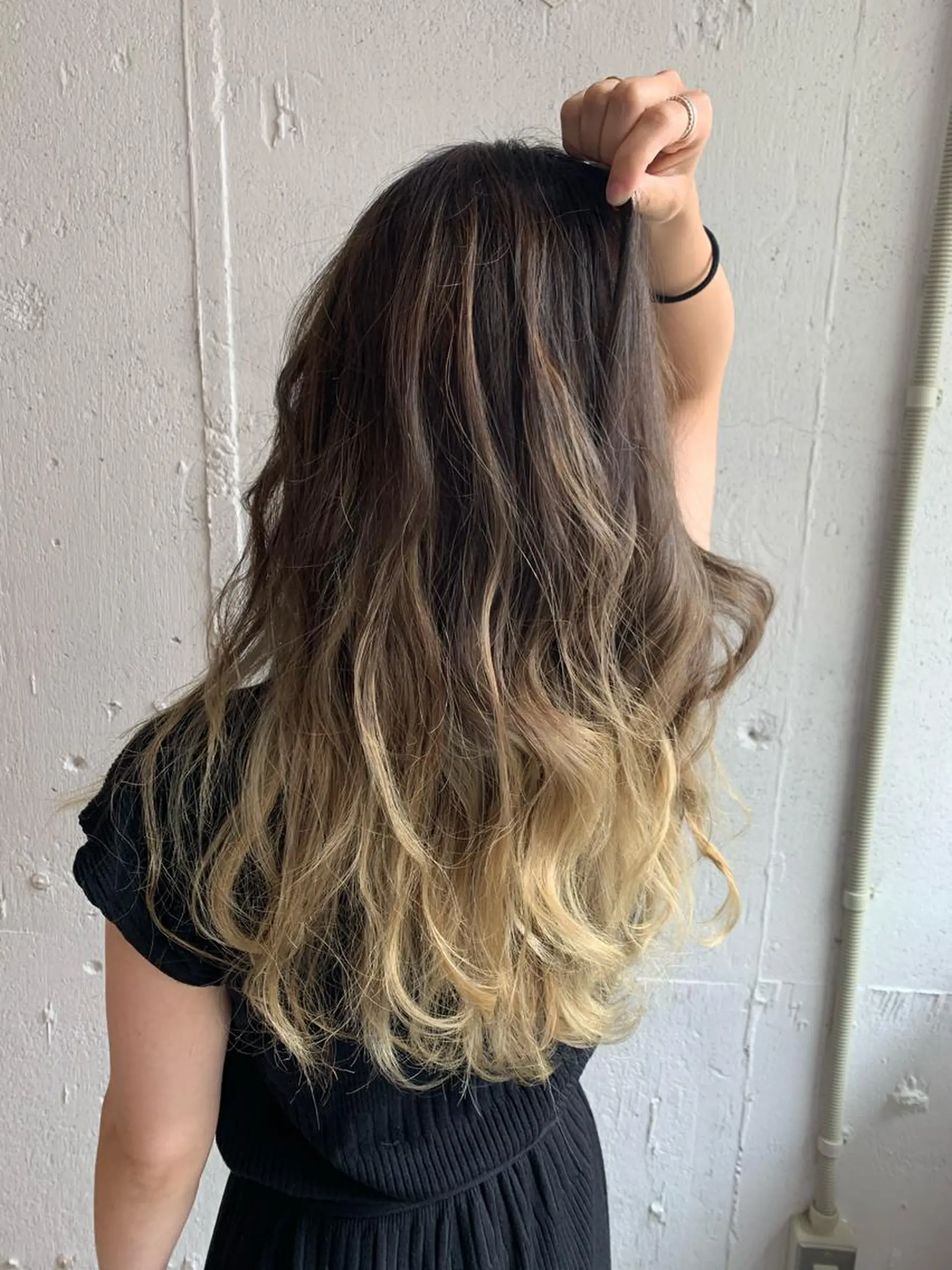 セミロング カラー バレイヤージュ レイヤーカット ヘアカラー トリートメント 💛丁寧さNo.🥇 🧸片山智裕💛のヘアスタイル