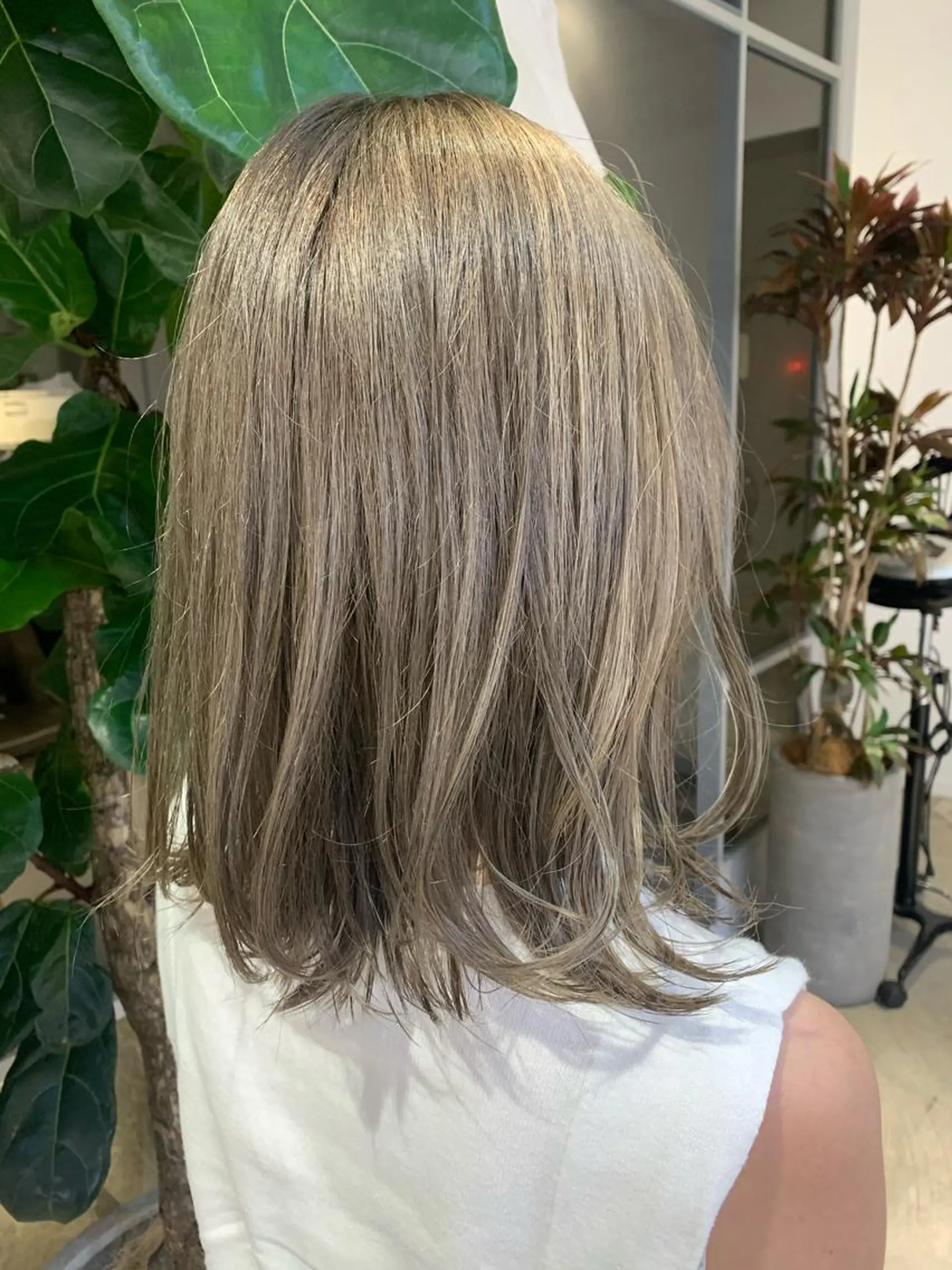 ミディアム カラー 鈴木 真司のヘアスタイル
