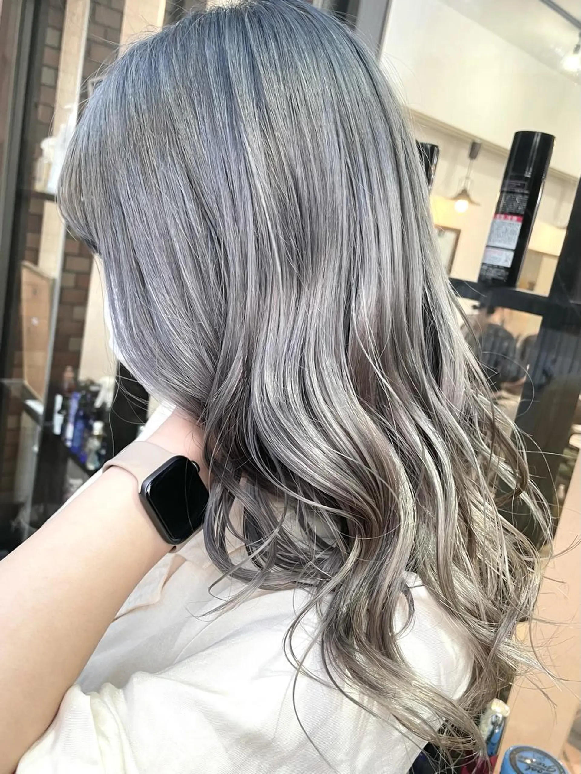 ミディアム カラー パーマ ヘアアレンジ メンズ シールエクステ メンズバレイヤージュ メンズブリーチ メンズハイライト メンズインナーカラー ヘアカラー 🦋高瀬寛菜🦋 韓国/ブリーチのヘアスタイル