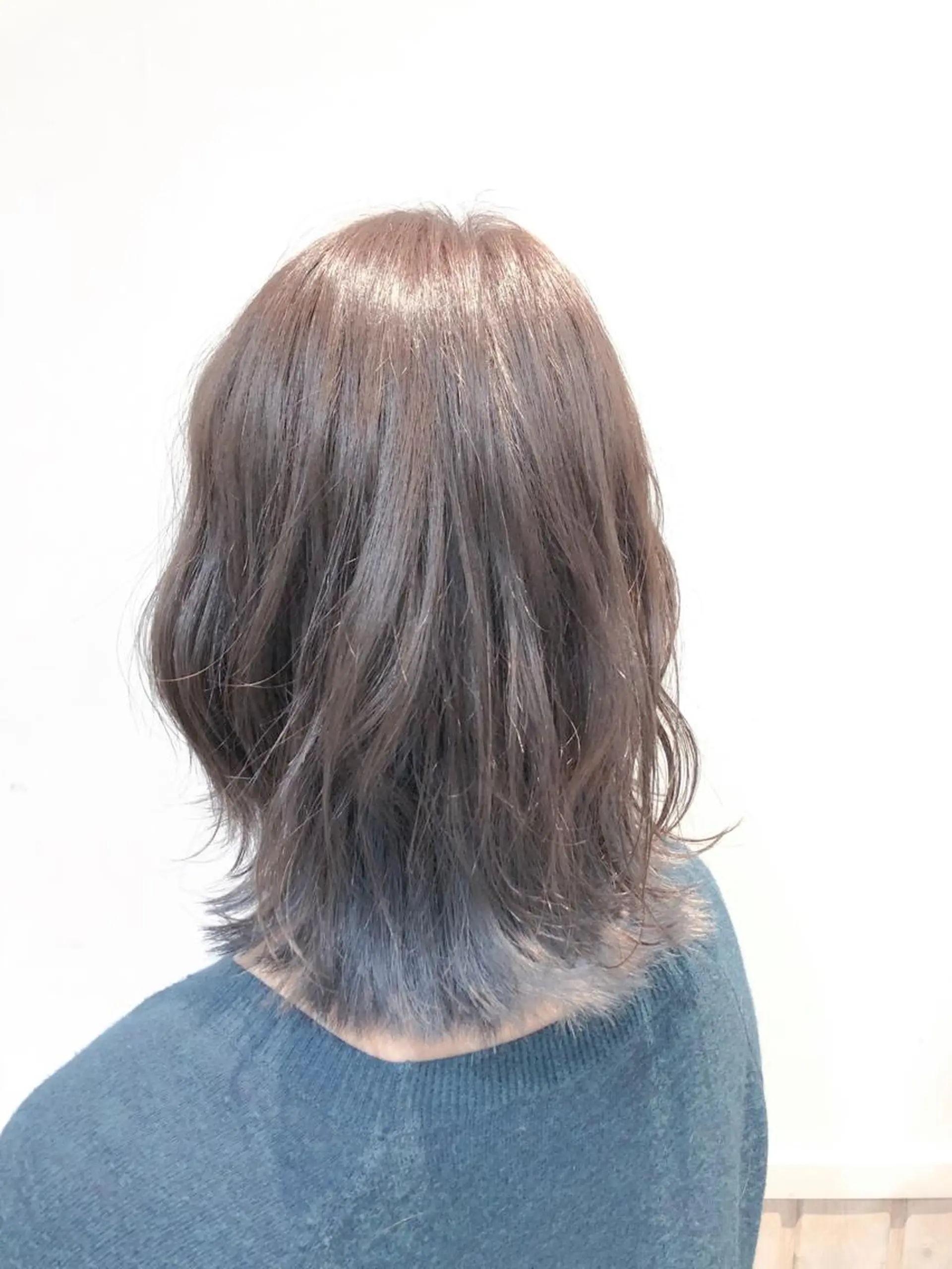 ミディアム カラー アッシュ インナーカラー un所属・un 溝の口 伊豆本のマツエク・マツパデザイン