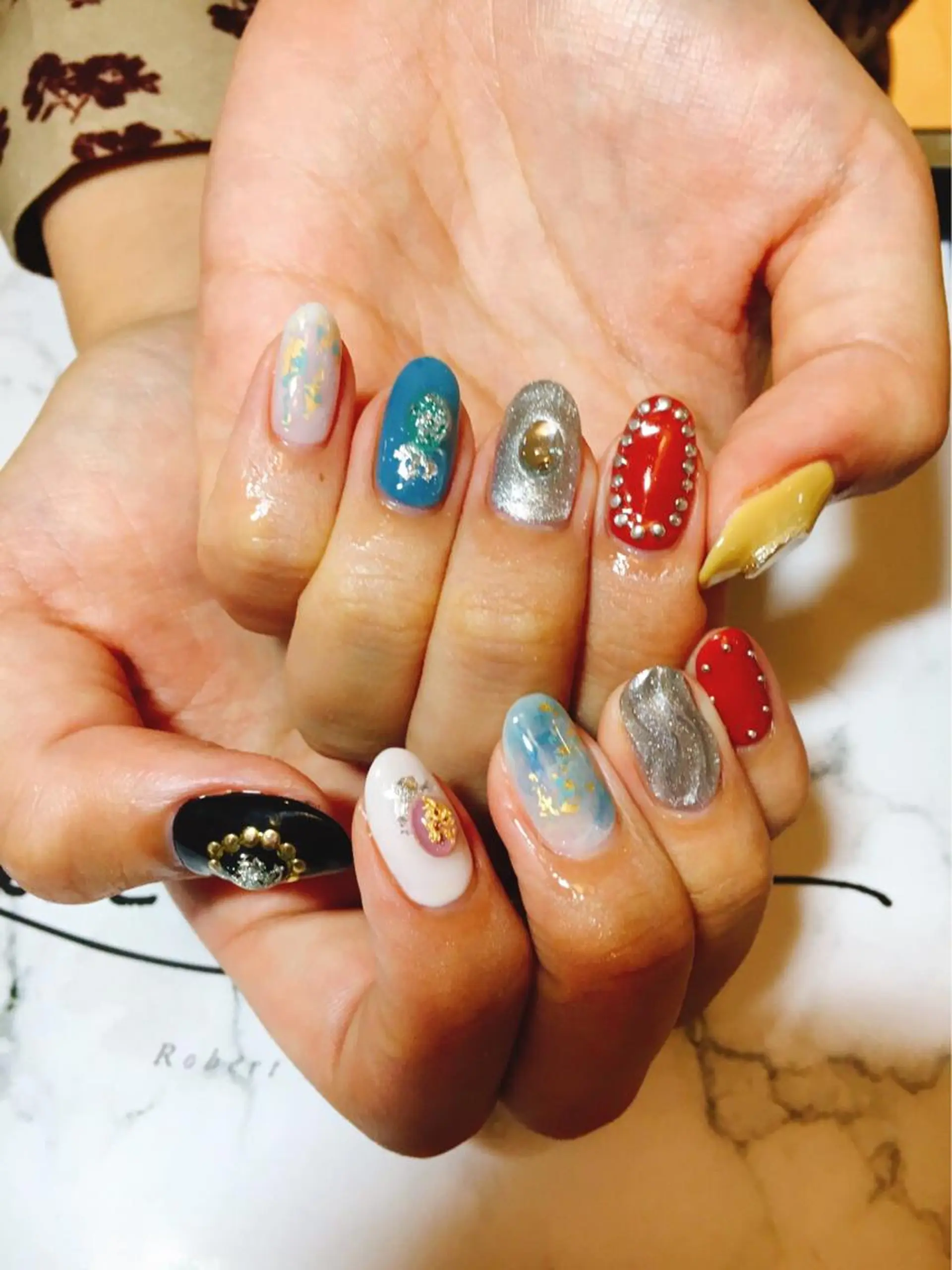 ネイル 持ち込み ハンドネイル LOVE NAIL 💕Sonoのネイルデザイン