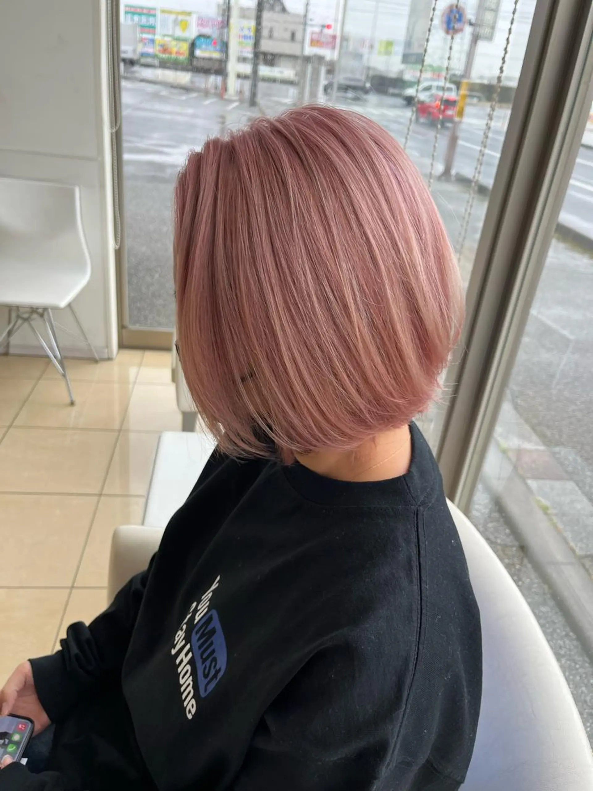 ミディアム カット ヘアカラー トリートメント GISELAジゼラ所属・手塚 亮汰のヘアスタイル