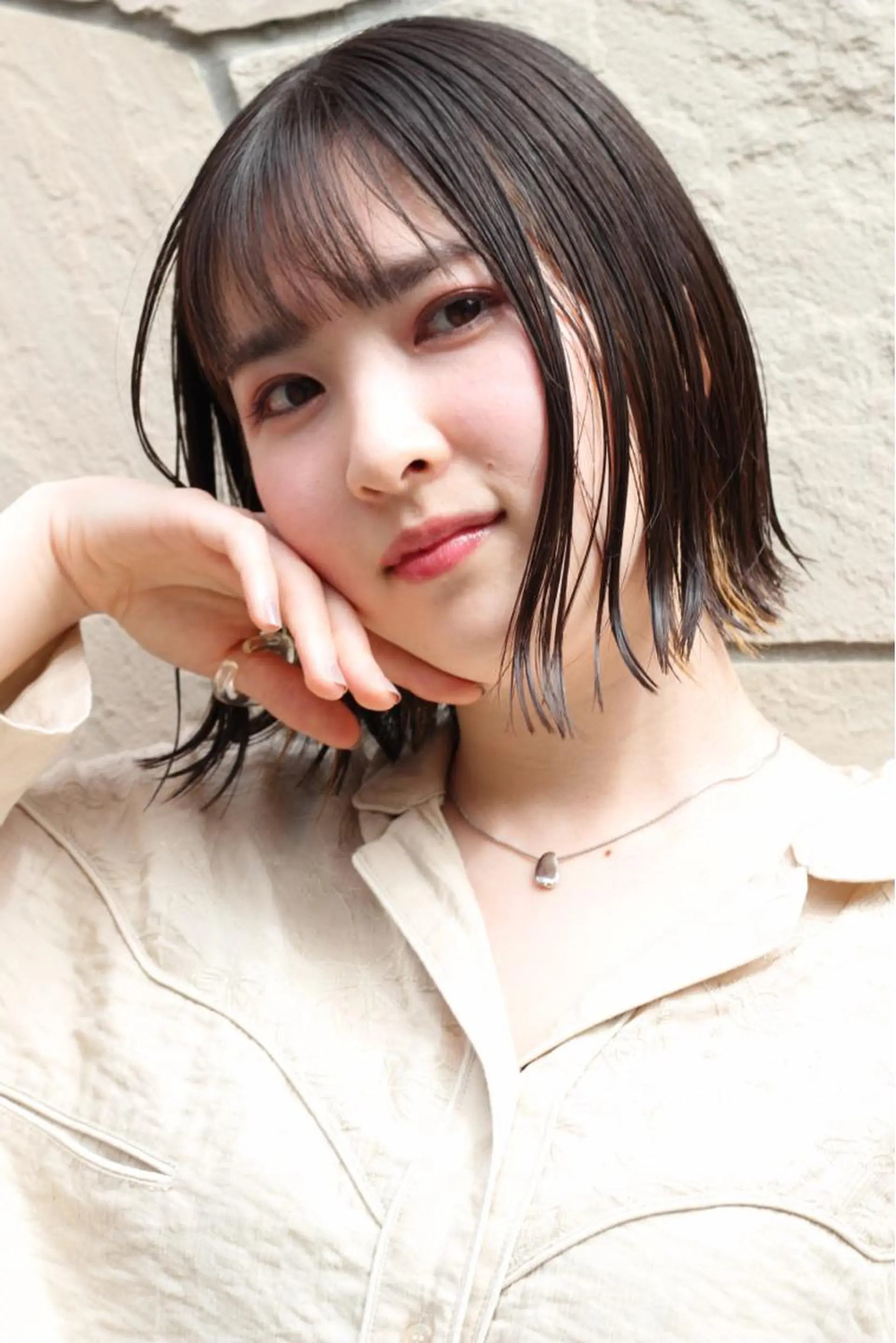 ミディアム カット ヘアカラー トリートメント maika /layer cutのヘアスタイル