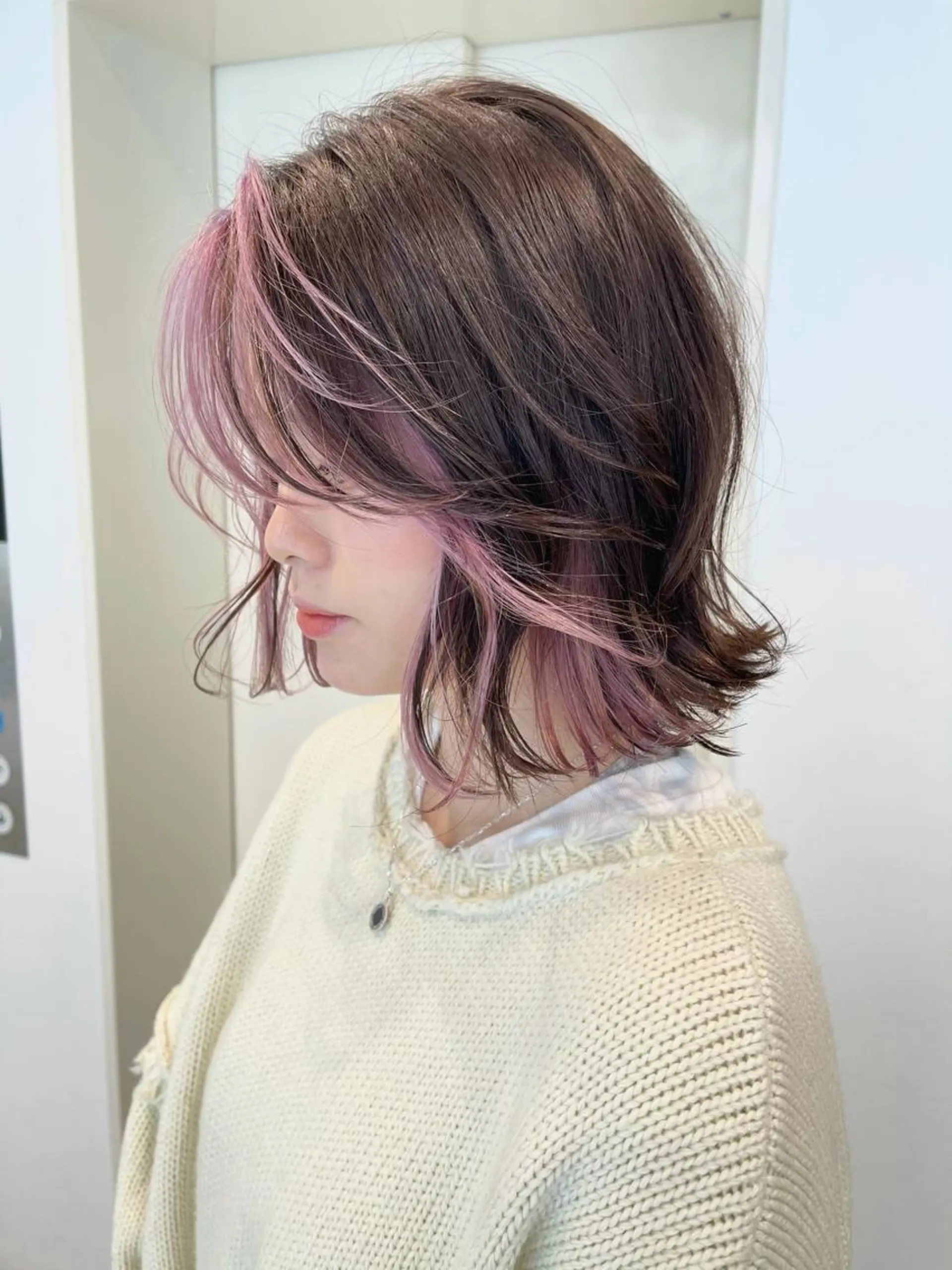 ミディアム ミストバング カット ヘアカラー トリートメント ショートヘア💫 ハイトーン西田拓馬のヘアスタイル