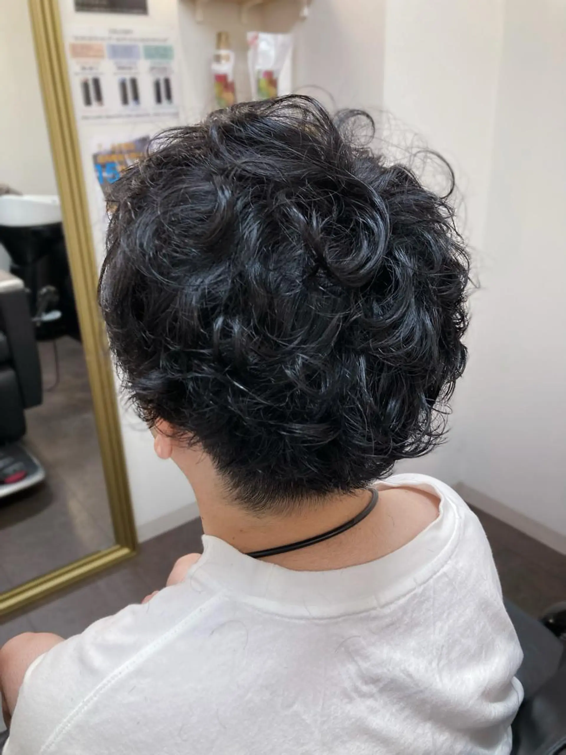 ミディアム メンズ LAVIE the BARBER所属・徒歩5分ビジネスマン カット👦🏻うしだのヘアスタイル