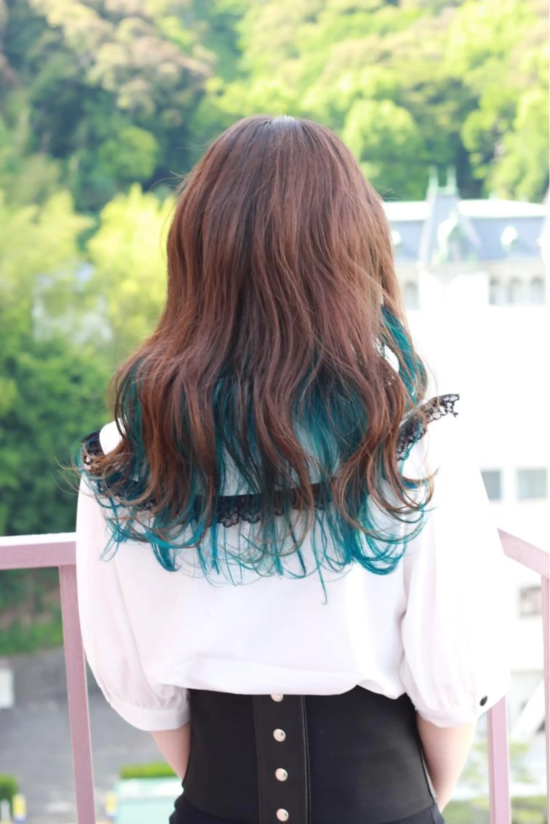 ロング カラー エメラルドグリーン インナーカラー ヘアカラー Viage （ビアージュ）のヘアスタイル