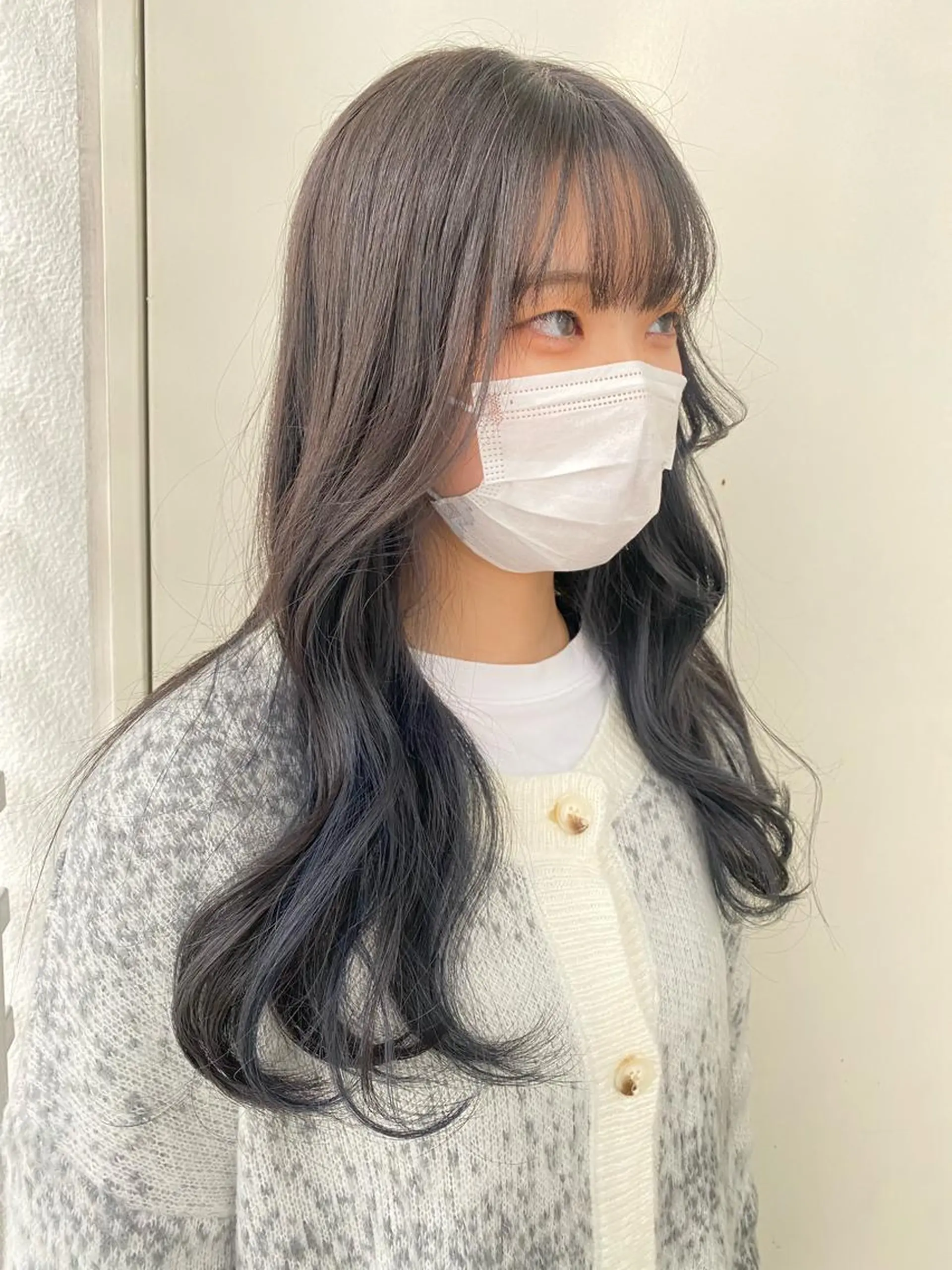 ロング カラー ヘアカラー 韓国ヘア顔周りカット 艶髪ベージュtamaのヘアスタイル