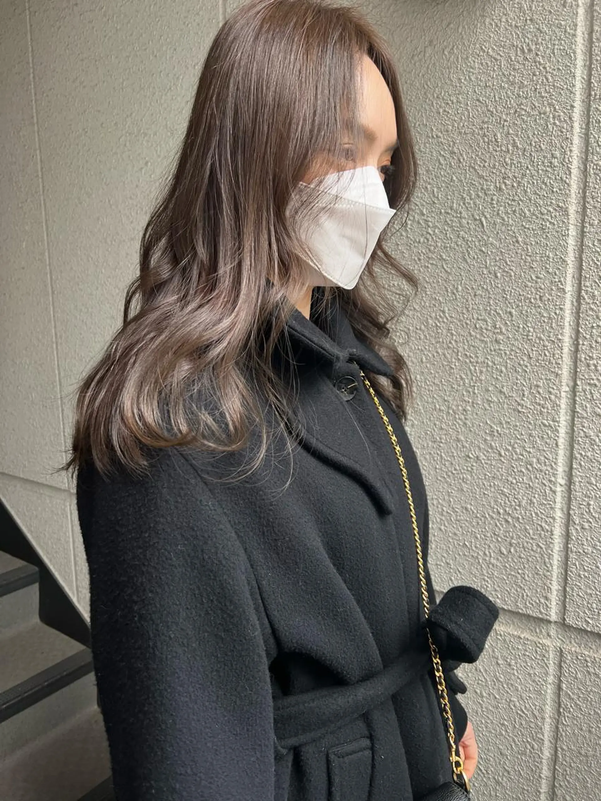 ロング カラー ベージュカラー ブリーチ ブリーチなしカラー オリーブベージュ カット ヘアカラー トリートメント カラーパティシエ facce🌼ikoのヘアスタイル