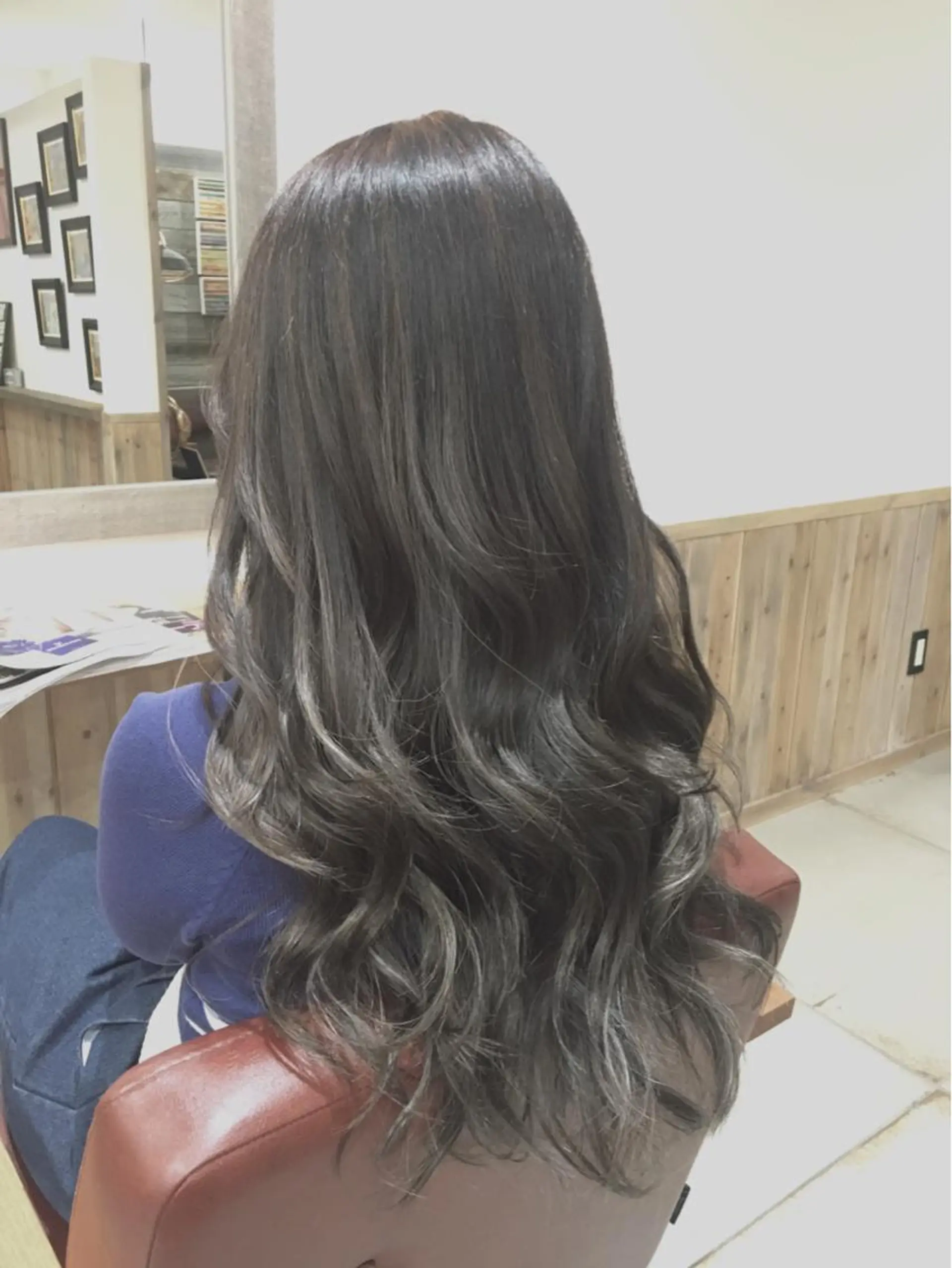 ロング カラー アッシュ アッシュグレー ハイライトカラー ハイライト Oasis所属・🦋Oasis RINA 🦋のヘアスタイル