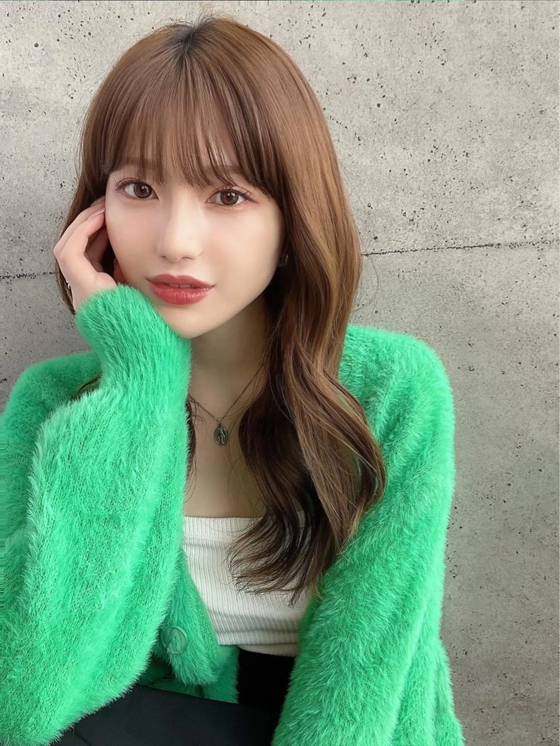 セミロング カラー パーマ ヘアアレンジ イルミナカラー 髪質改善 韓国風ヘア トリートメント ストレートパーマ カット トリートメント ヘアセット 日本一の小顔カット/ ボブ/顔周り/韓国のヘアスタイル