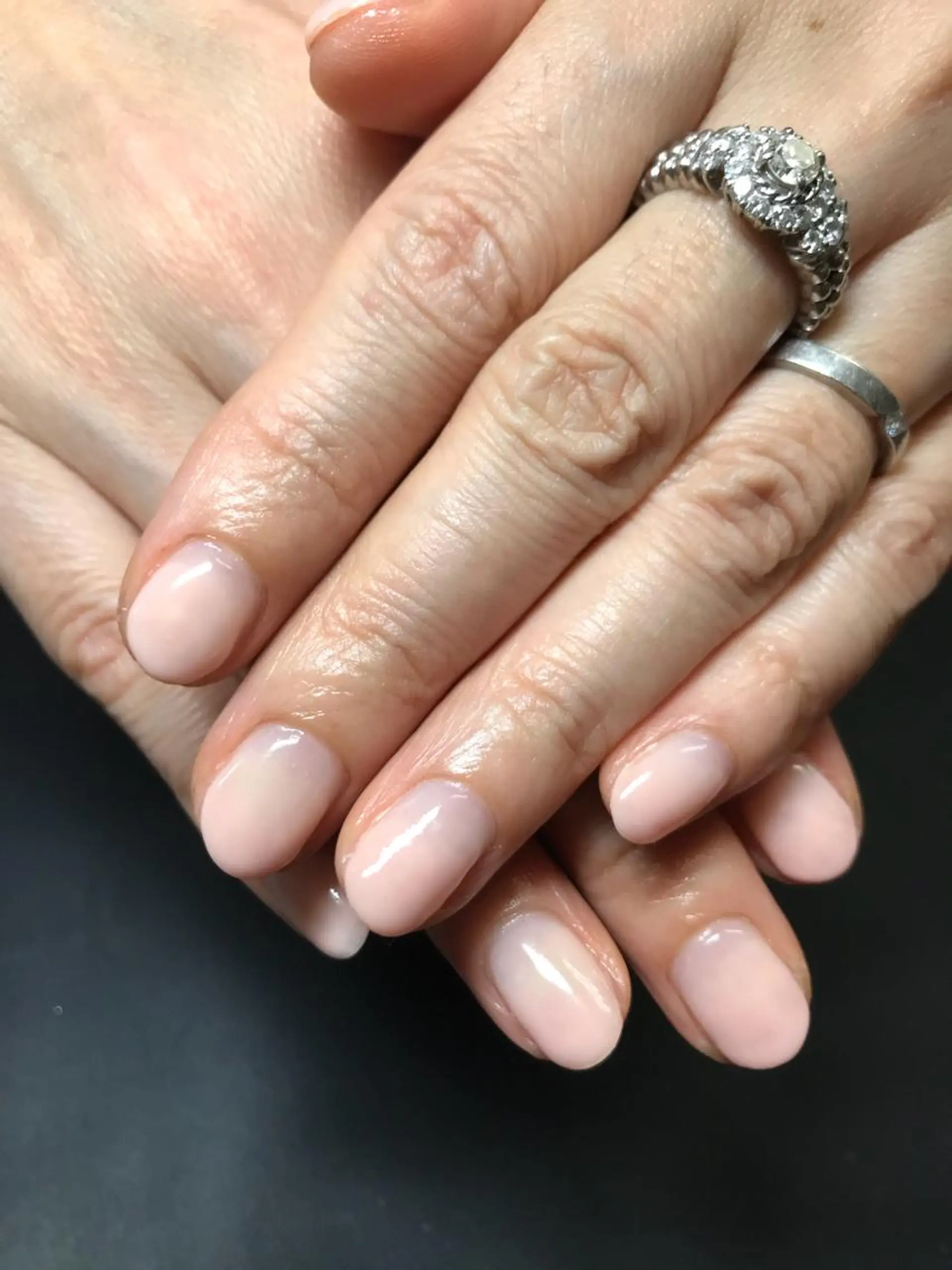 ネイル ハンドネイル みんなの店所属・仲谷 つかさのエステ・リラクイメージ