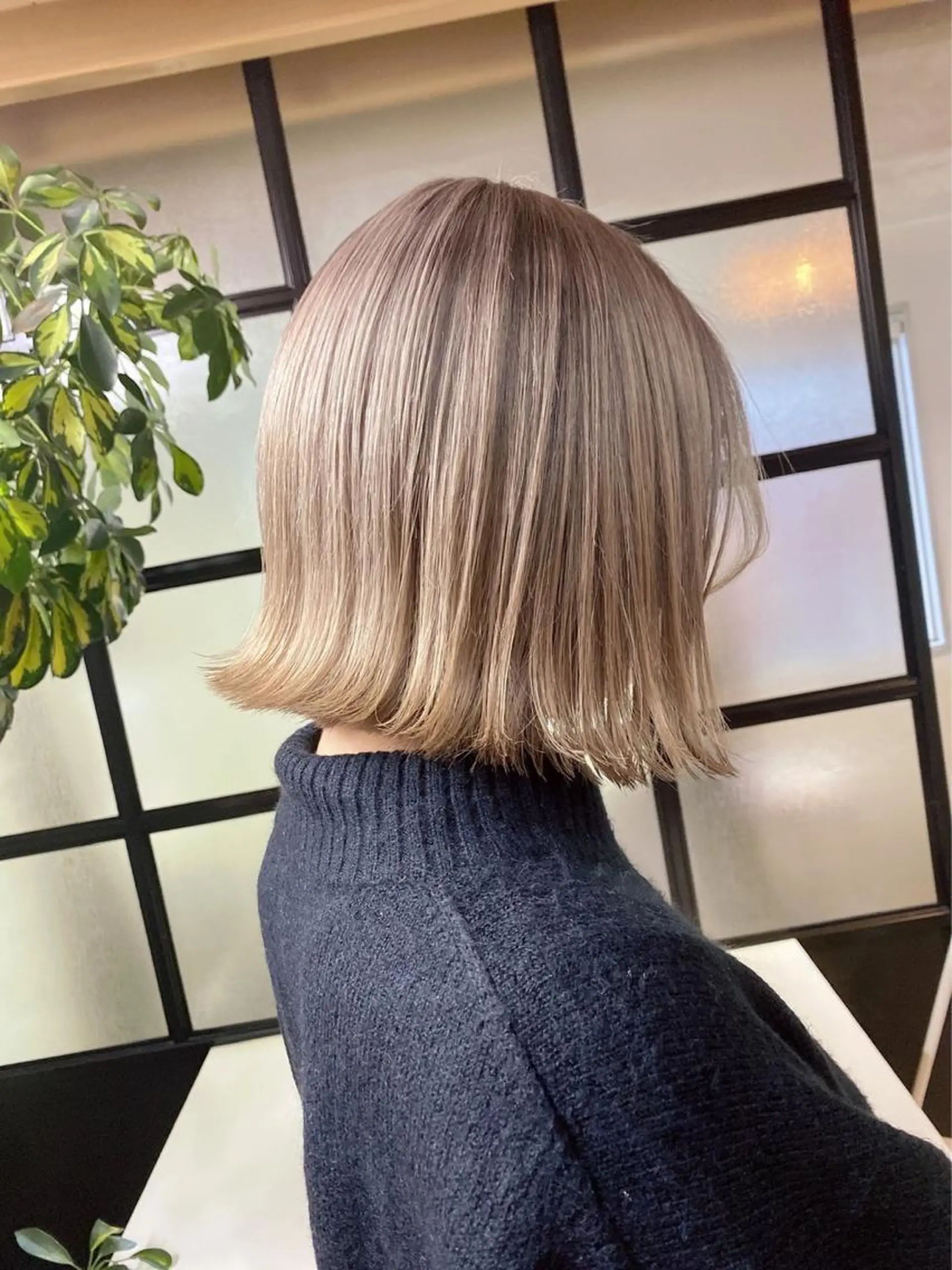 ショート カラー ヘアアレンジ 切りっぱなしボブ/ デザインカラー店長のヘアスタイル