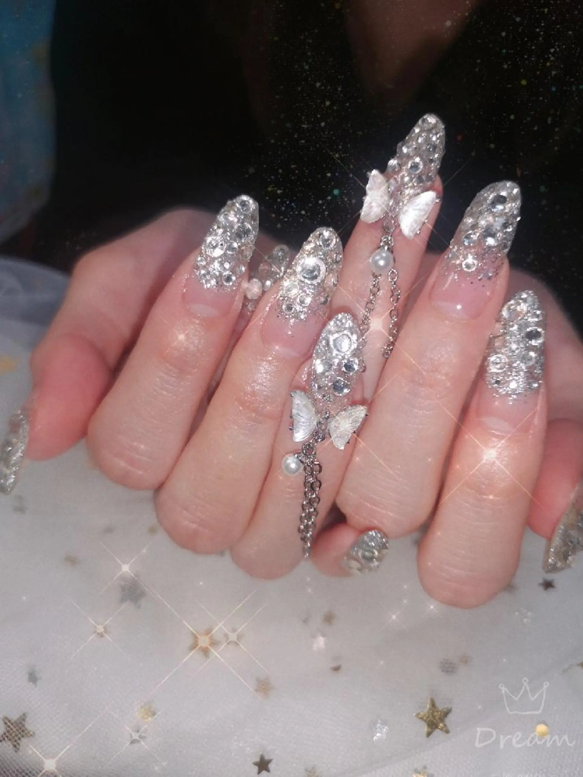 セミロング ネイル キラキラネイル ハンドネイル ネイリストゆか💅 長さだし、深爪矯正のネイルデザイン