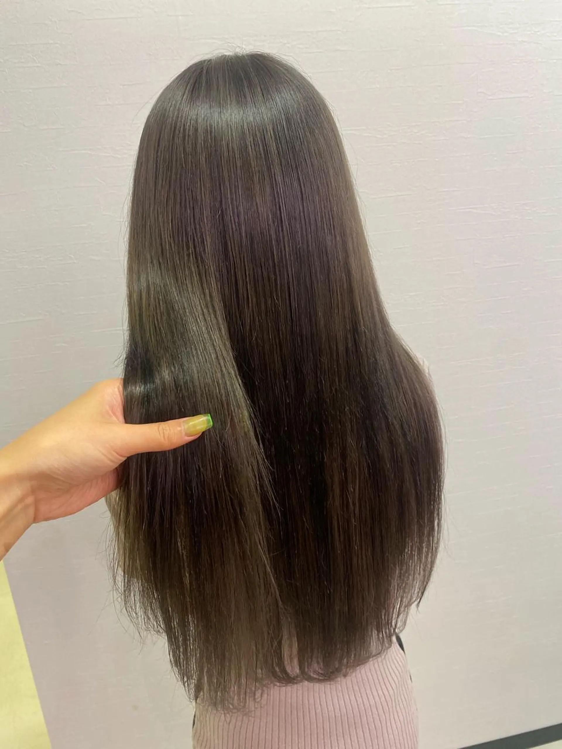 ロング カラー シールエクステ ダブルカラー エクステ UNDER vr 【アンダーバー】のヘアスタイル