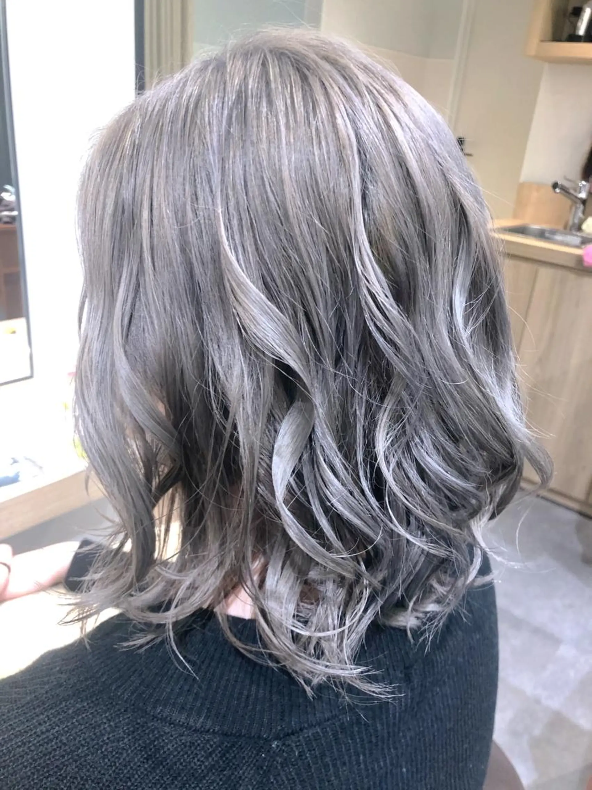 ショート カラー グレージュ 髪質改善/美髪矯 正ヤマモトハルキのヘアスタイル