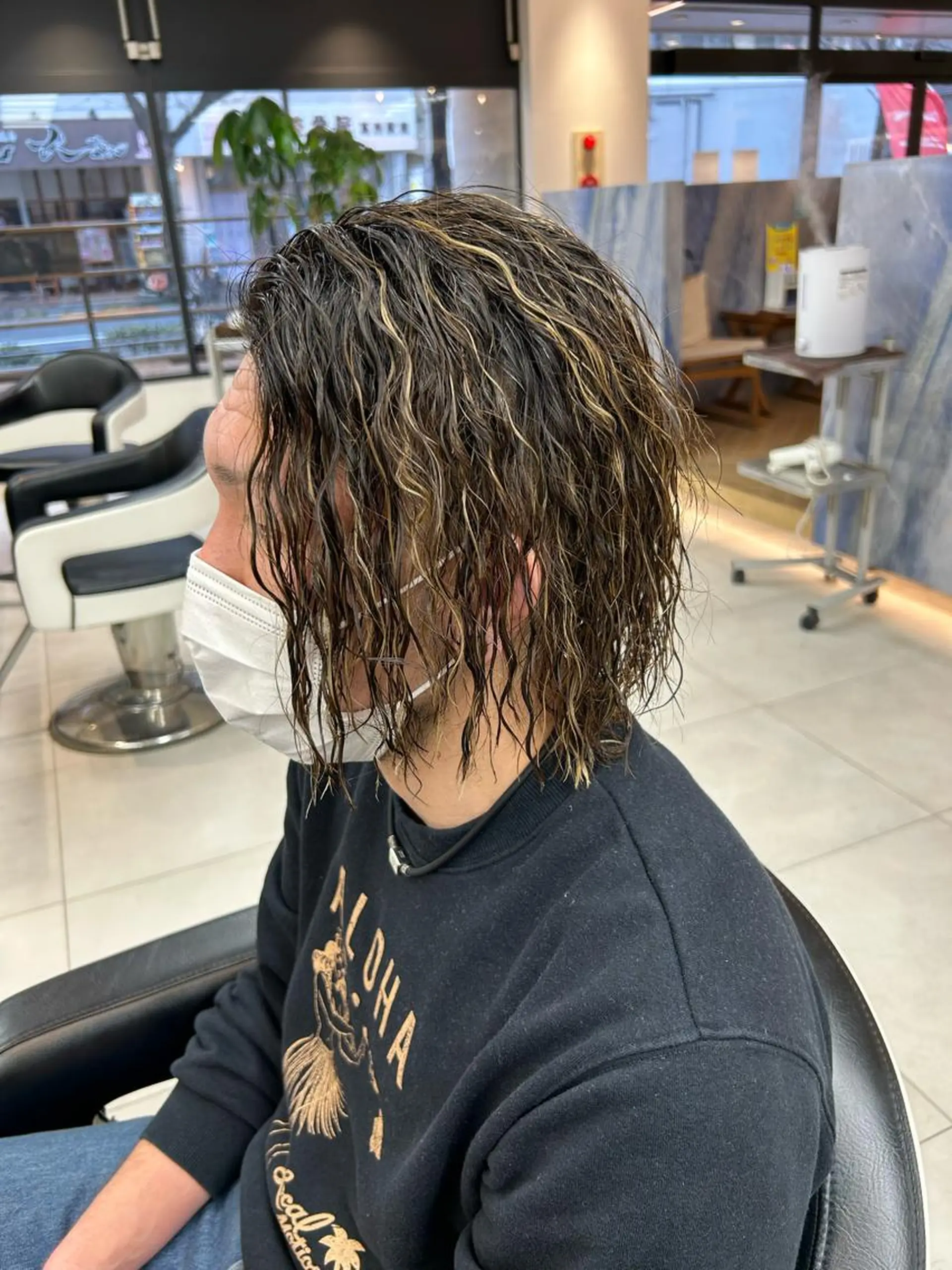 カラー パーマ メンズ メンズブリーチ フェードカット メンズパーマ 学生（メンズ向け） スキンフェード カット ヘアカラー パーマ L PLACE所属・L PLACE 丸山一希のヘアスタイル