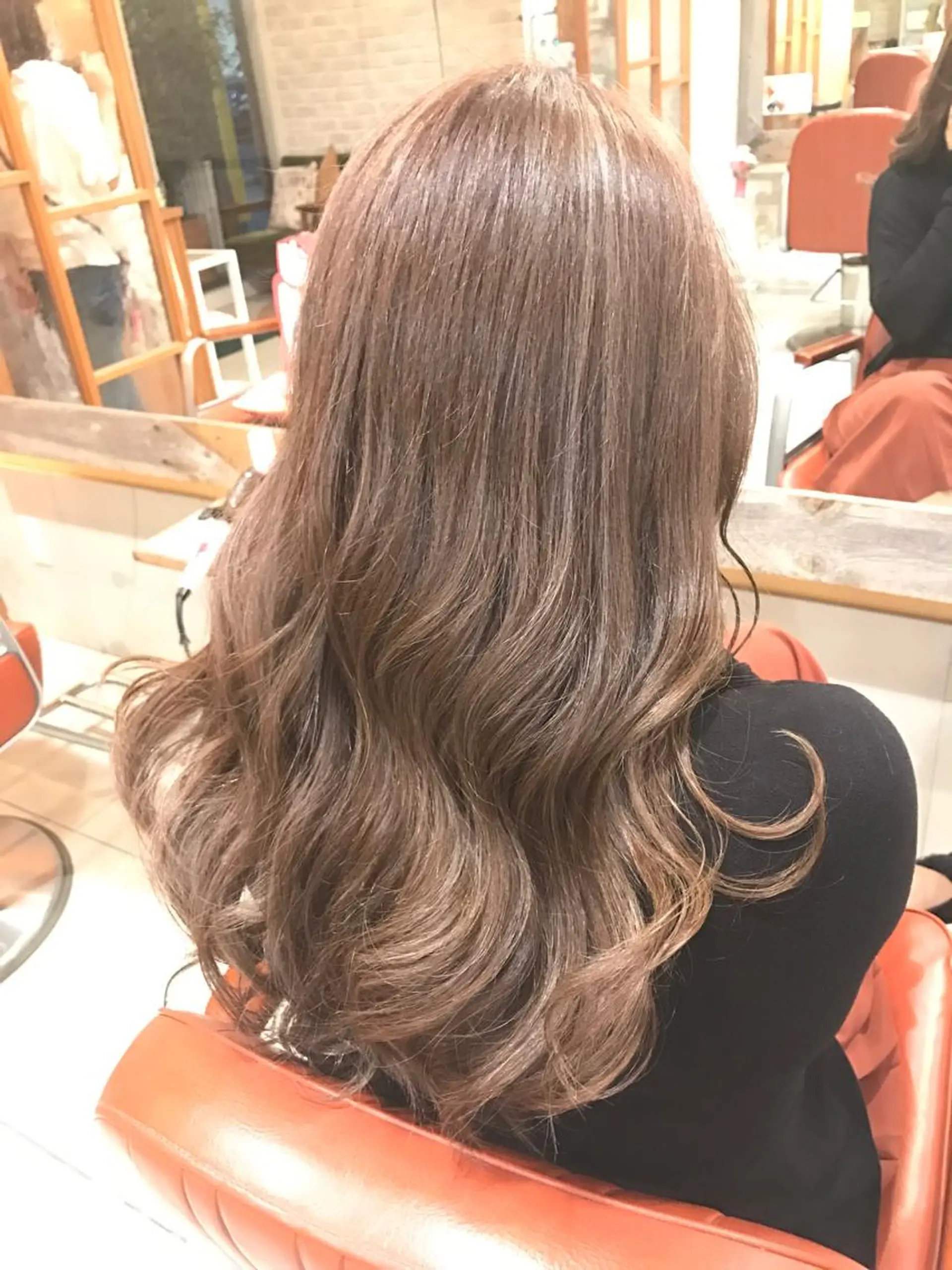 ロング カラー パーマ アッシュ アッシュグレー アッシュグレージュ ベージュカラー ブルーカラー 増子 幹樹のヘアスタイル