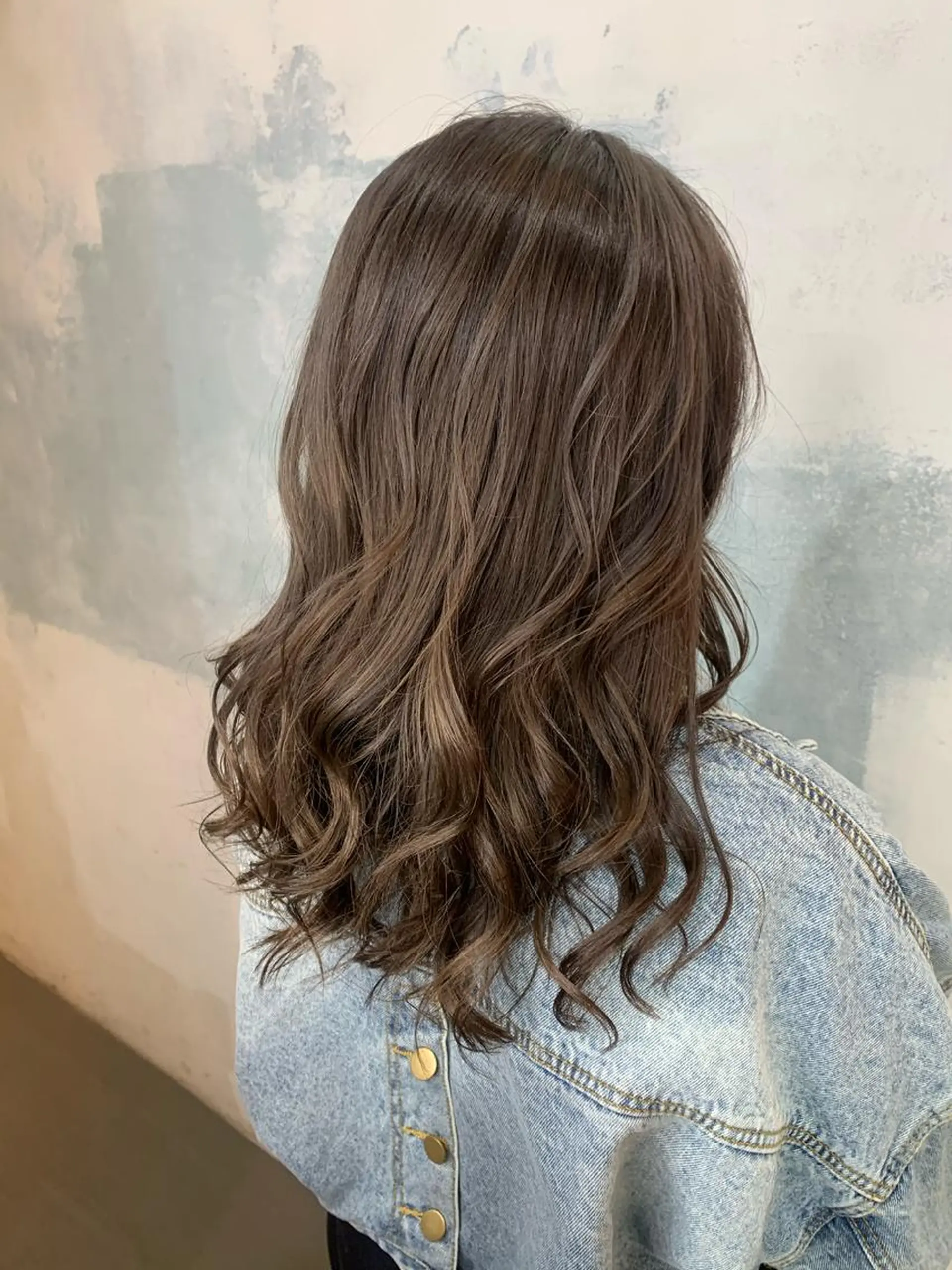 ロング カラー ベージュカラー ミルクティーベージュ ヘアカラー トリートメント 🍑艶髪✖️暖色系 ✨momoka🍑のヘアスタイル