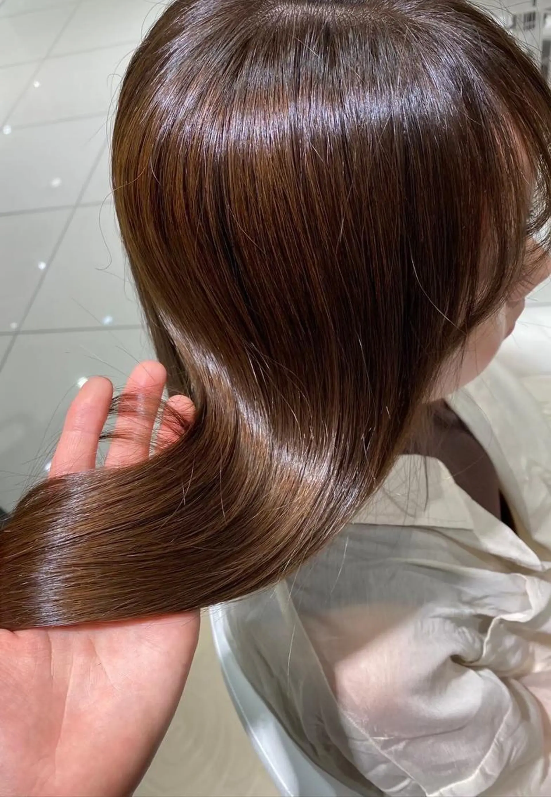 ミディアム ヘアカラー 大川 有香のヘアスタイル