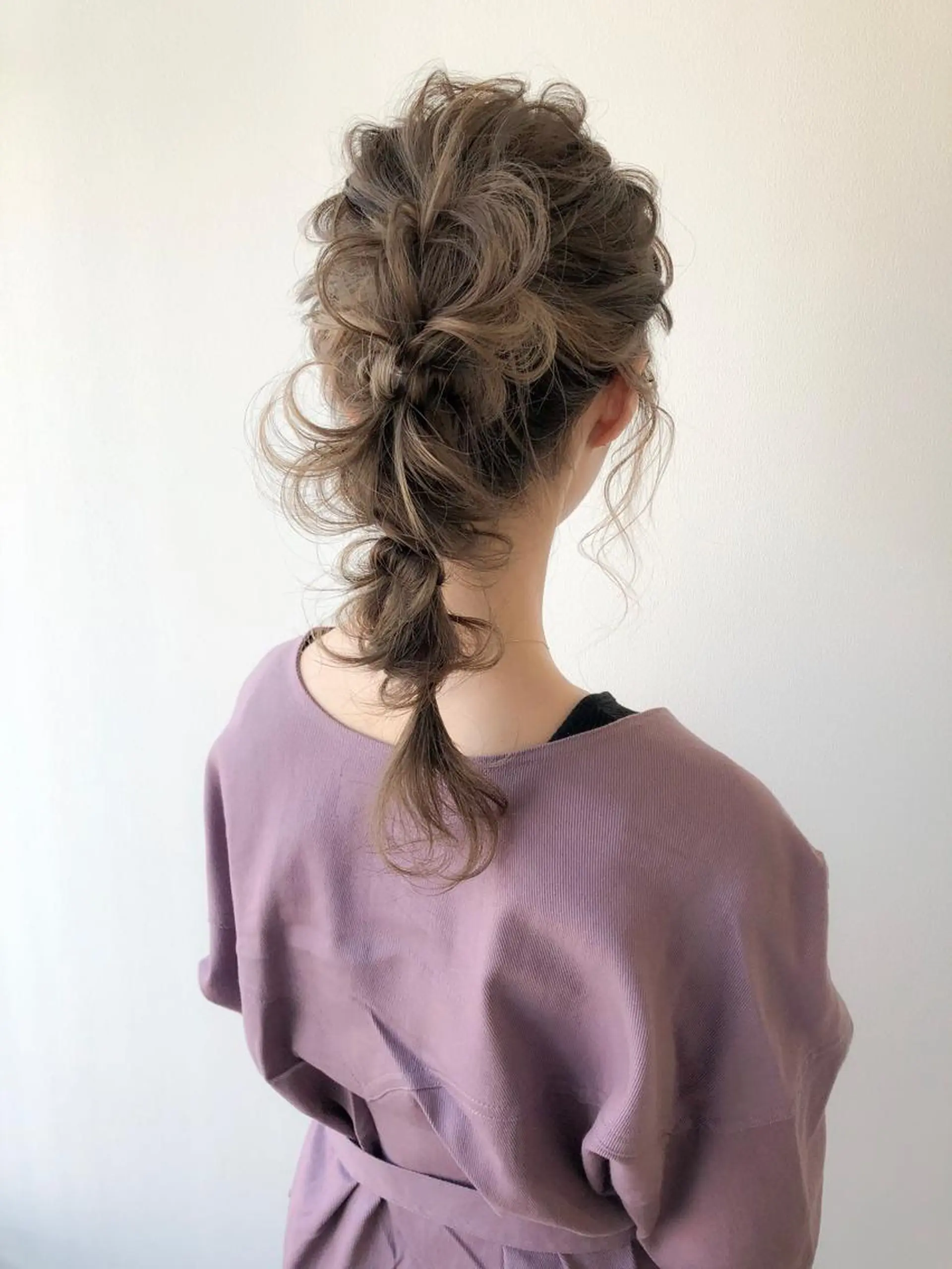 セミロング カラー ヘアアレンジ ポニーテール autre所属・大久保 ひでなりのヘアスタイル