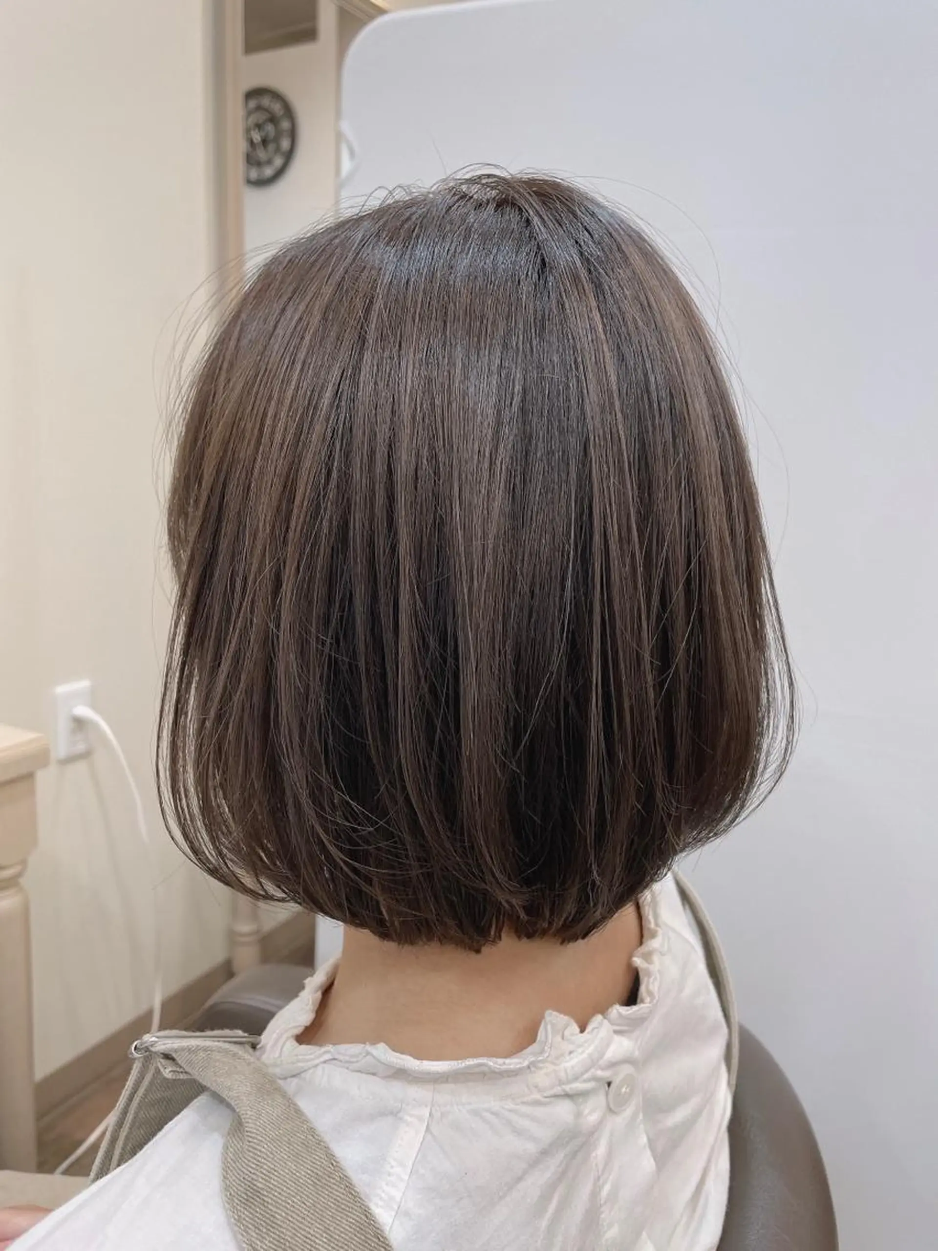 ショート カラー アッシュ イルミナカラー ボブ レイヤーカット カット ヘアカラー 尚平 髪質改善 大人のデザインカラーのその他イメージ