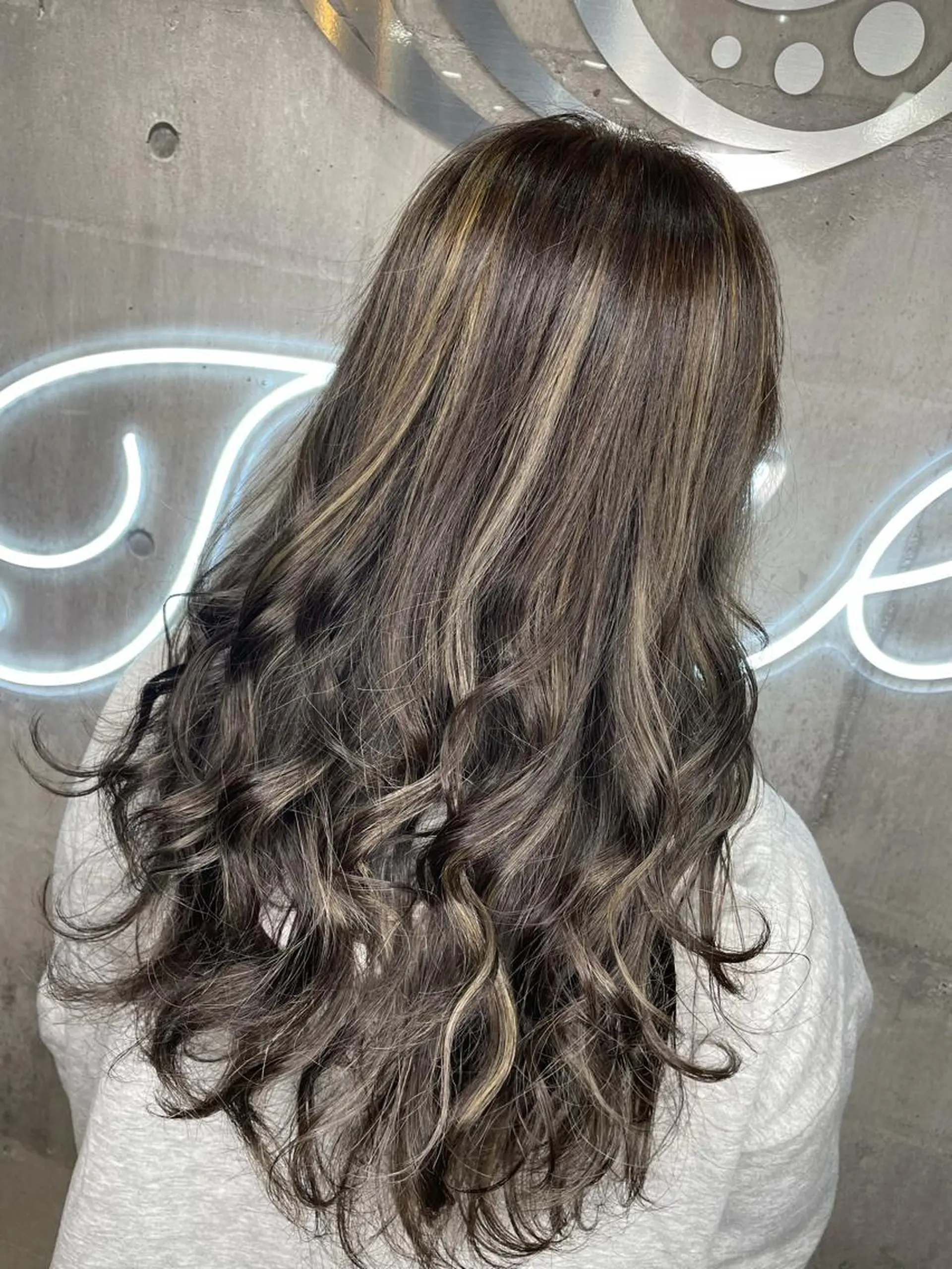 セミロング カラー パーマ ヘアアレンジ メンズ キッズ ネイル マツエク・マツパ シールエクステ メンズバレイヤージュ メンズハイライト メンズインナーカラー メンズ韓国風 新越駅から1分 肥高　壮汰のヘアスタイル