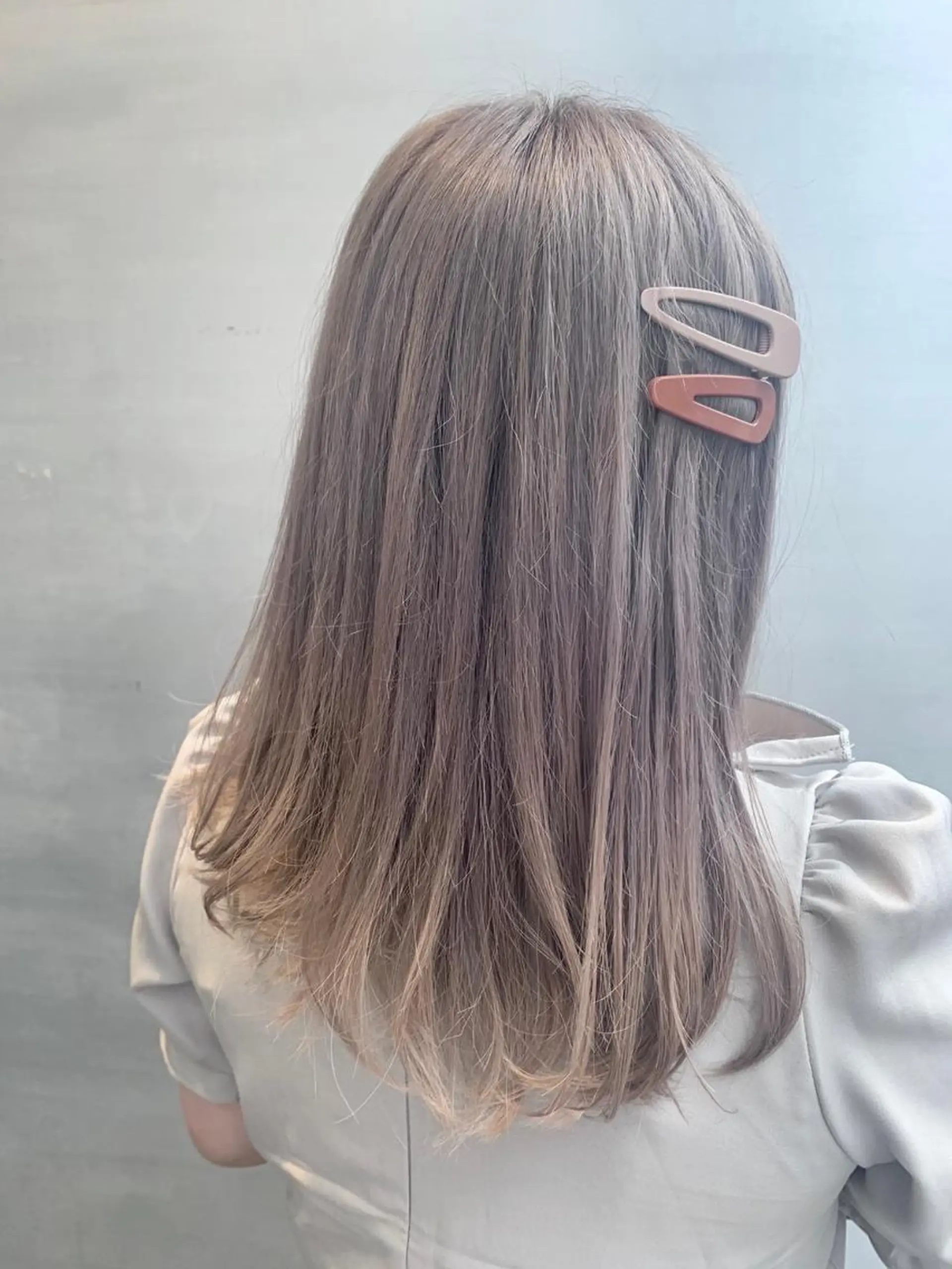 セミロング 髪質改善 Noe心斎橋店のヘアスタイル