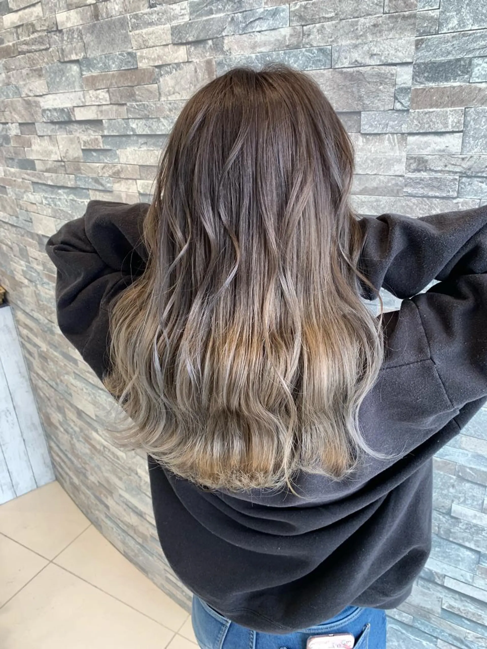 ミディアム カラー ヘアカラー カラーと言ったら SAWARAのヘアスタイル