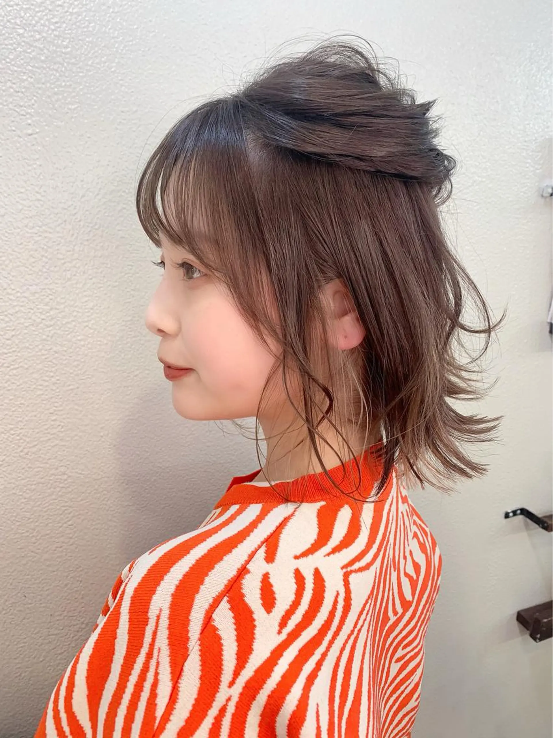 ミディアム カラー ヘアアレンジ ハーフアップ イヤリングカラー 髪質改善カラー☆ ヘアアレンジmiyuのヘアスタイル