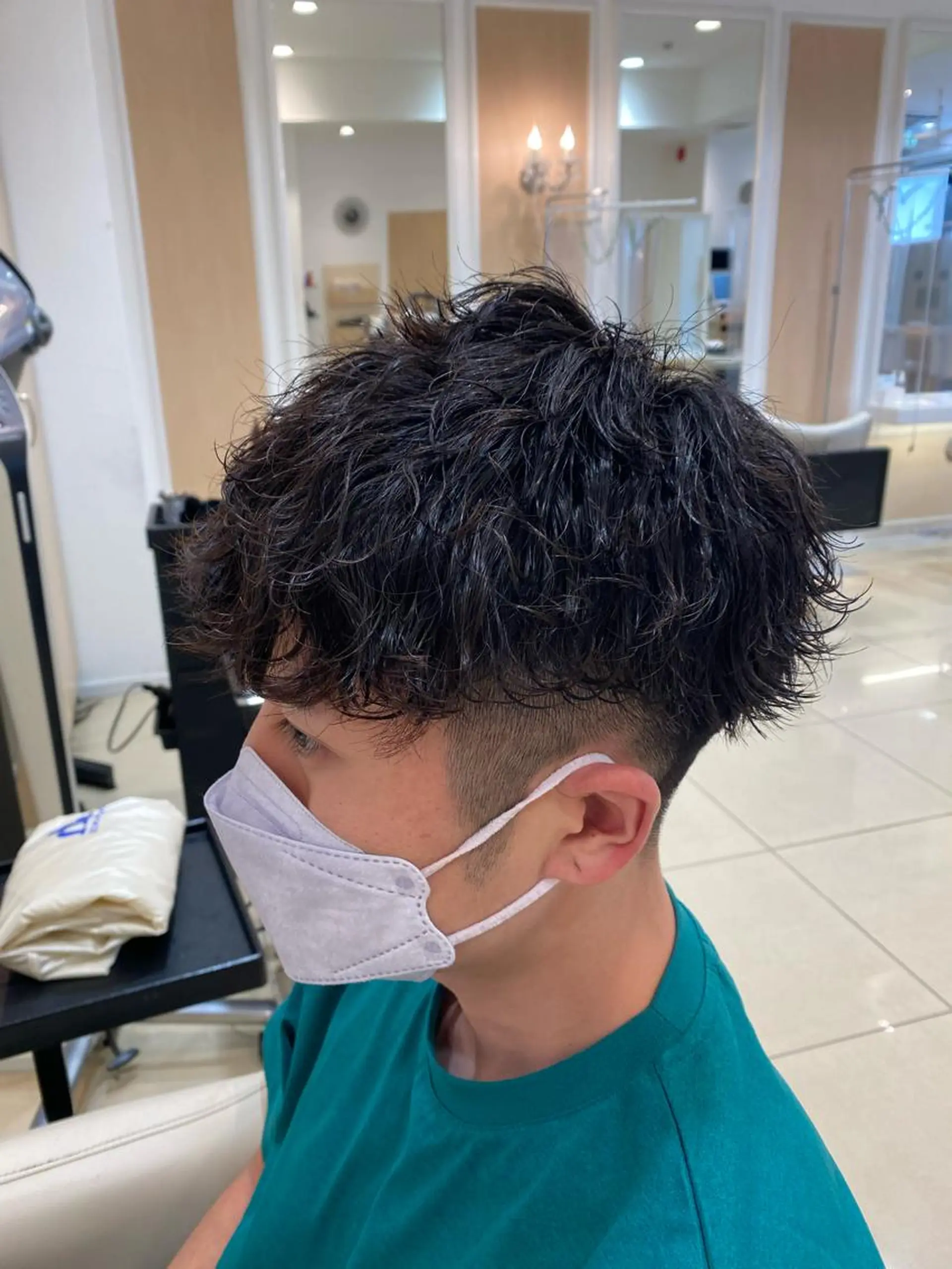 ショート パーマ メンズ カット パーマ メンズ特化型美容師 栗山勇人のヘアスタイル