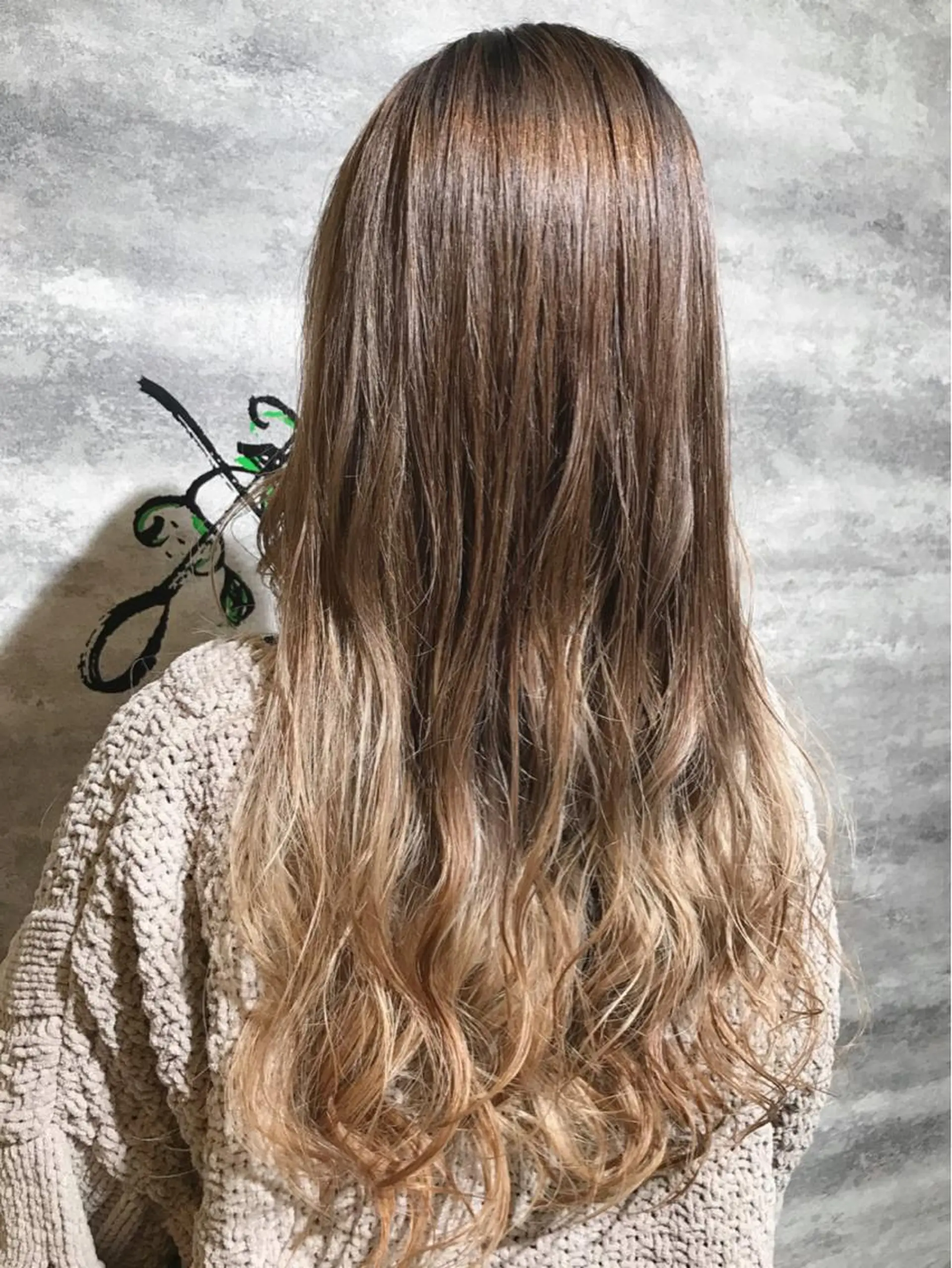 ロング カラー Blanco 村松 美里のヘアスタイル