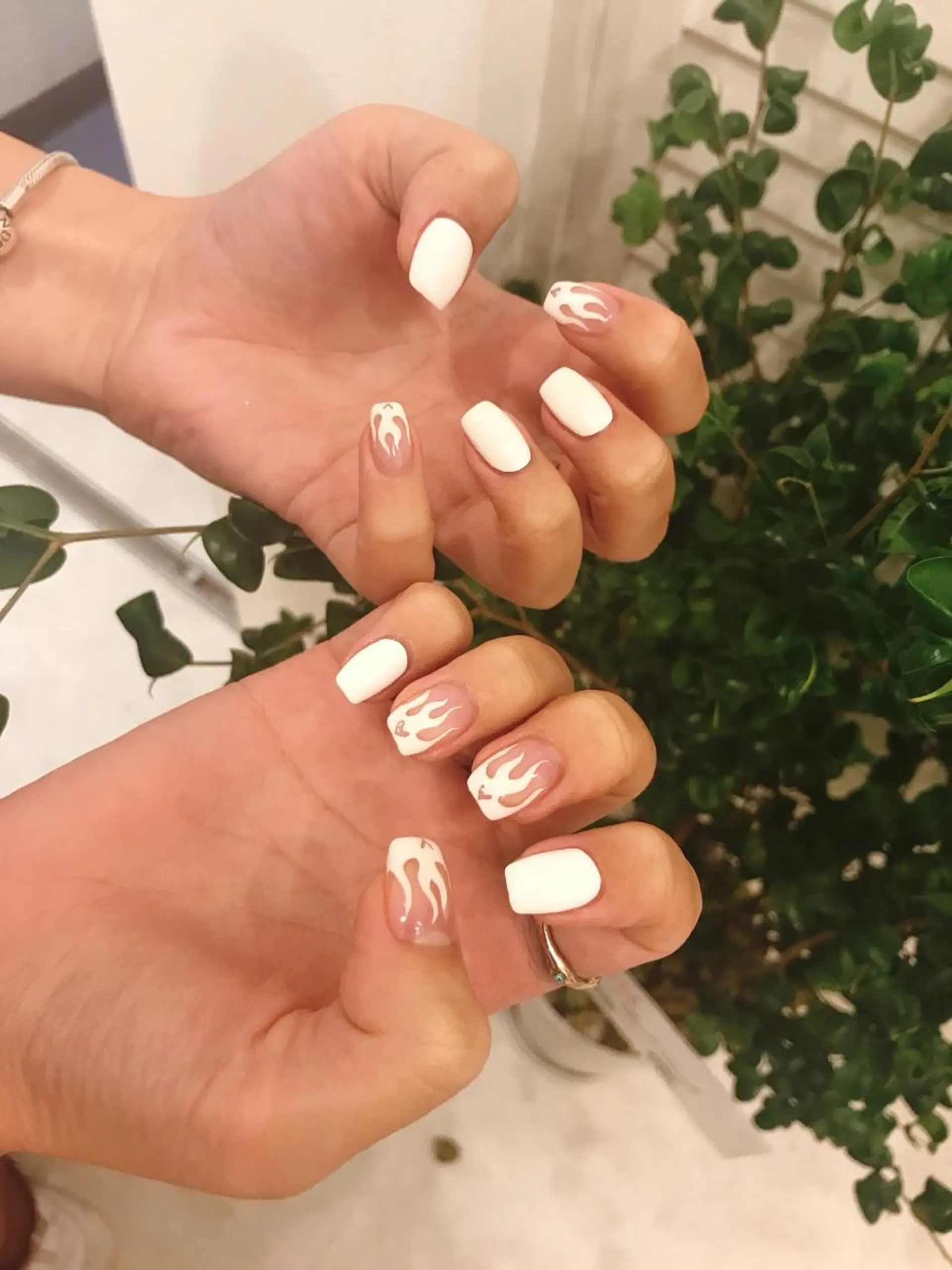 ネイル nail salon　Natural Cure所属・平井 彩香のネイルデザイン