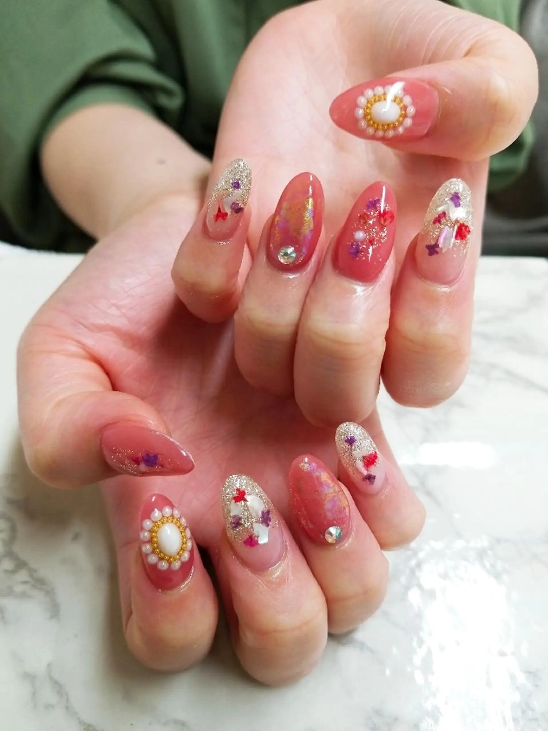 ネイル 河野ちえ (雑誌掲載サロン)のネイルデザイン