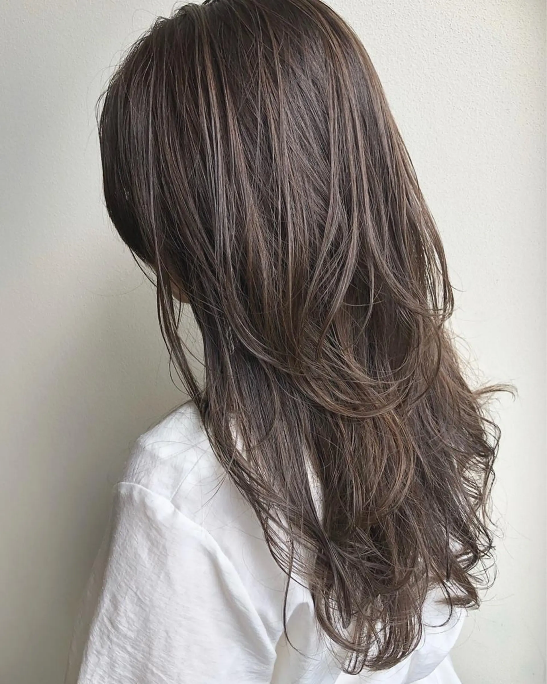 ロング ハイライト カット ヘアカラー Beauty Salon  peige所属・peige 斉藤✨大人ヘアー✨のヘアスタイル