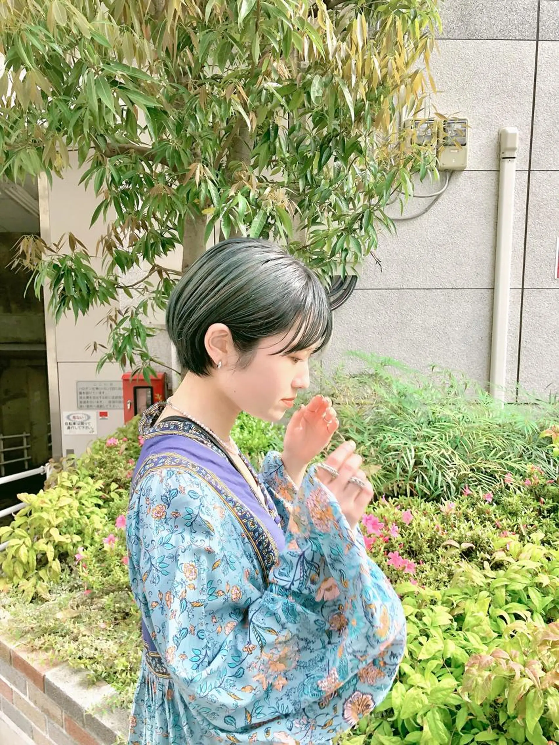 ショート カラー ヘアアレンジ ネイル マツエク・マツパ アディクシーカラー バレイヤージュ ミストバング ベージュカラー ブリーチ eir心斎橋店所属・エビスザキレン/メン ズ/心斎橋🌳のヘアスタイル