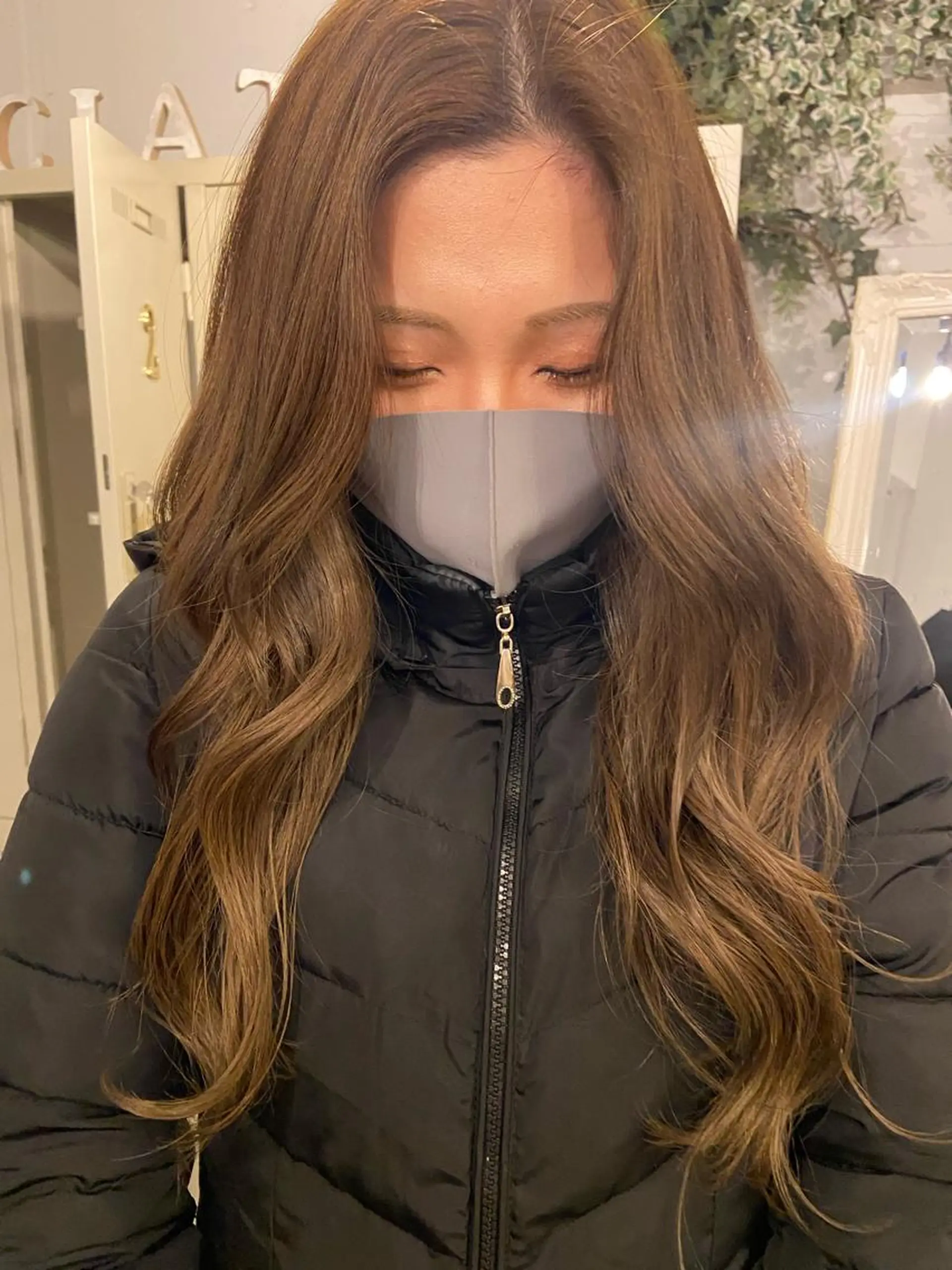 ロング カラー ベージュカラー オリーブベージュ スギ リンカのヘアスタイル