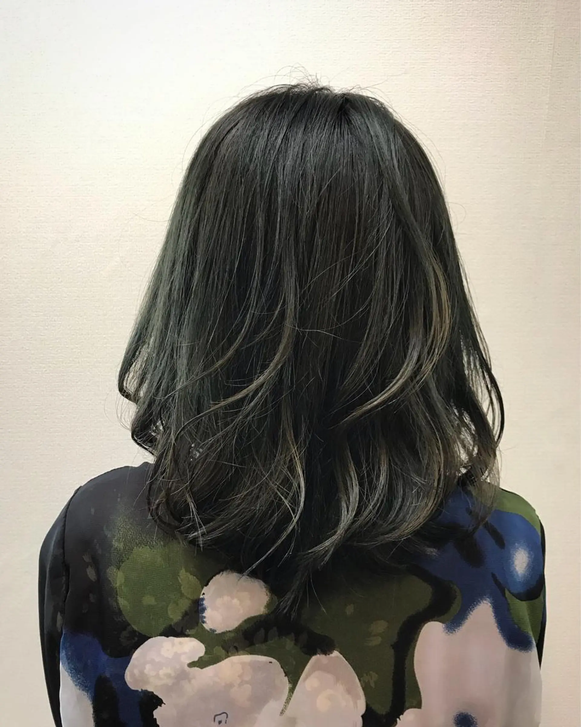 ミディアム カラー ヘアカラー トリートメント HAIR  SALON C.C所属・吉森 満俊のヘアスタイル