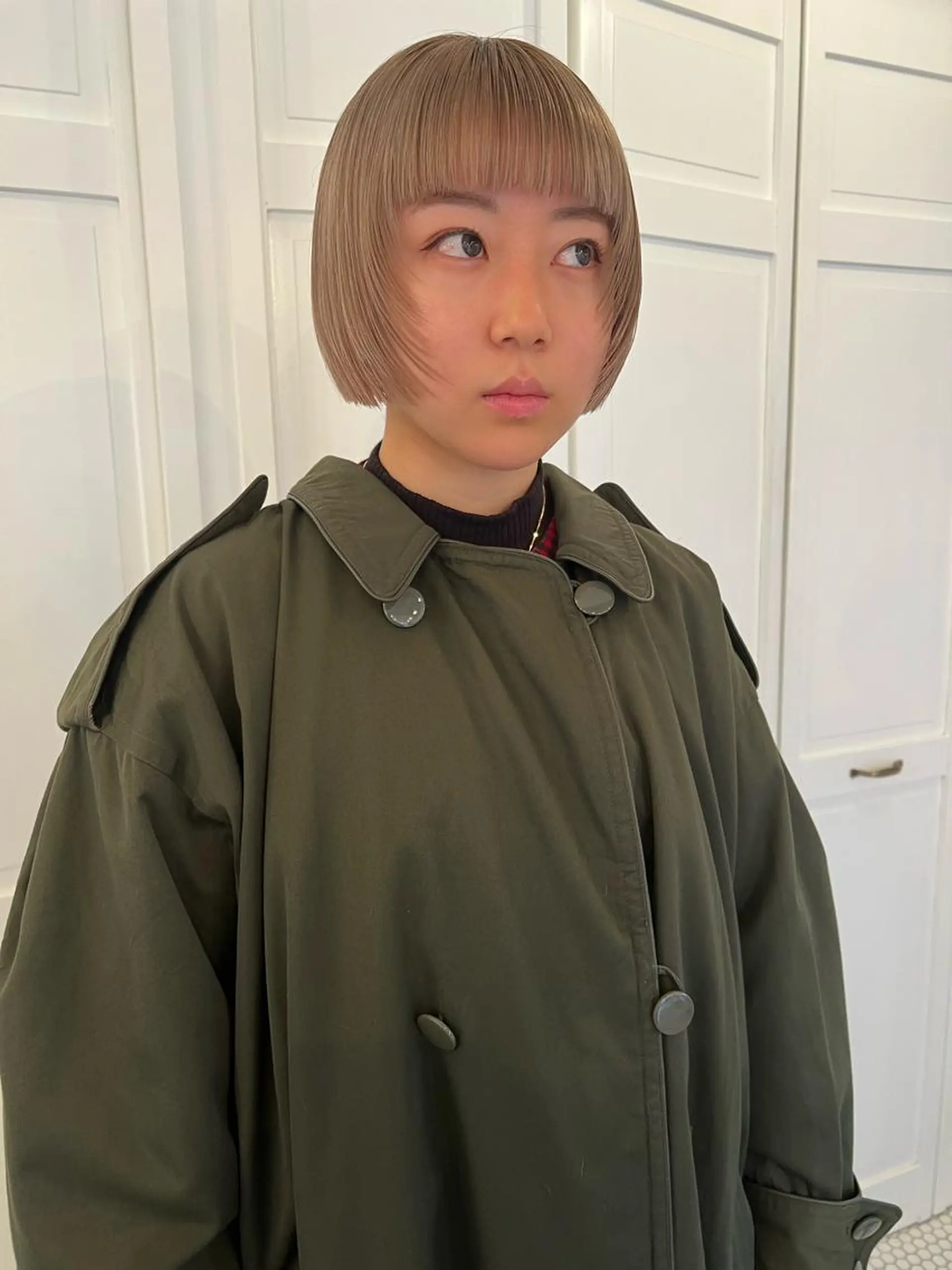 ショート ブリーチカラー🎀 寺門美優のヘアスタイル