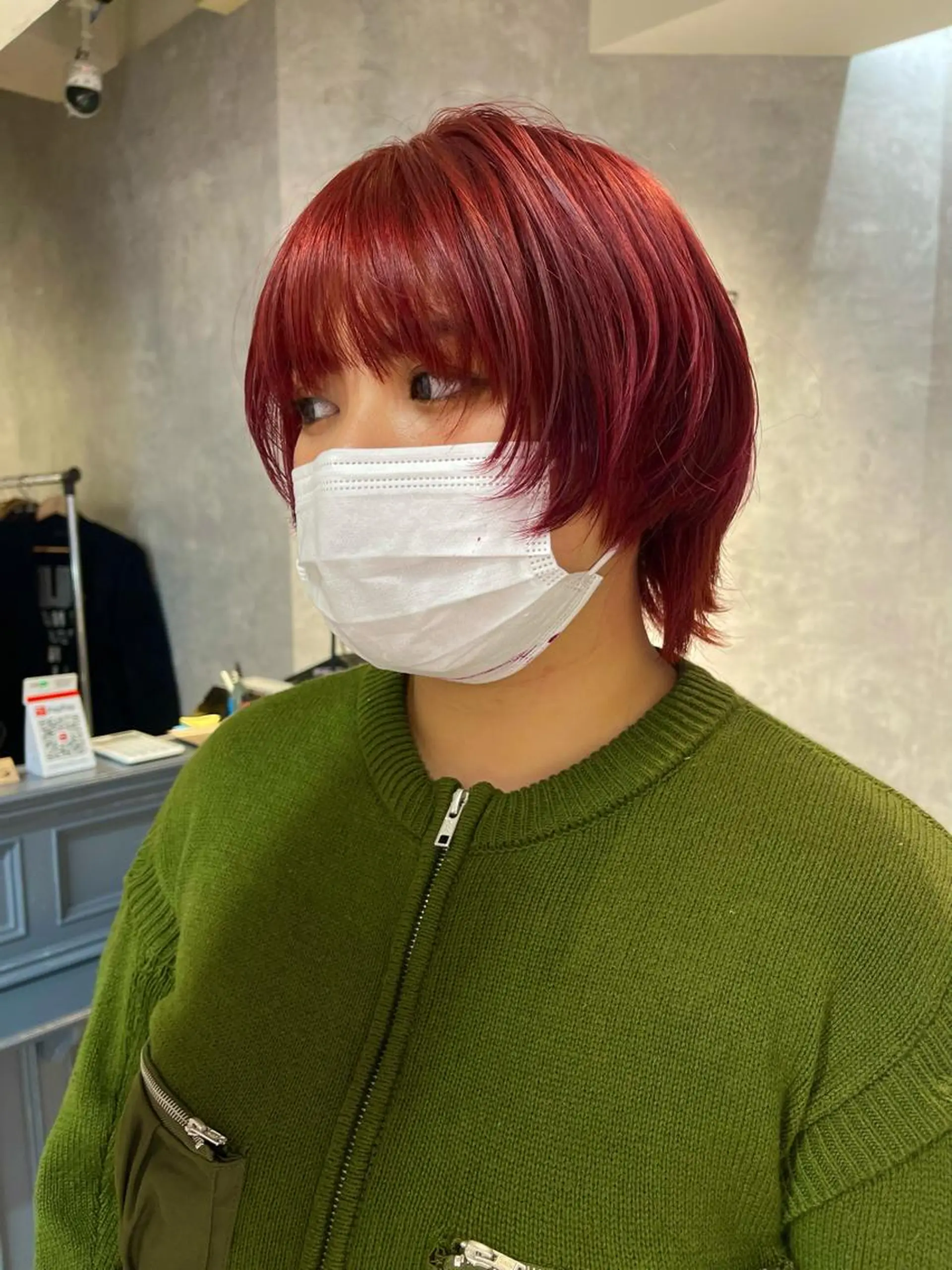 ショート カラー ブリーチ ケアブリーチ ハイライトカラー インナーカラー ハイライト カット ヘアカラー オフホワイトアンドなんば所属・福西 洋斗のヘアスタイル