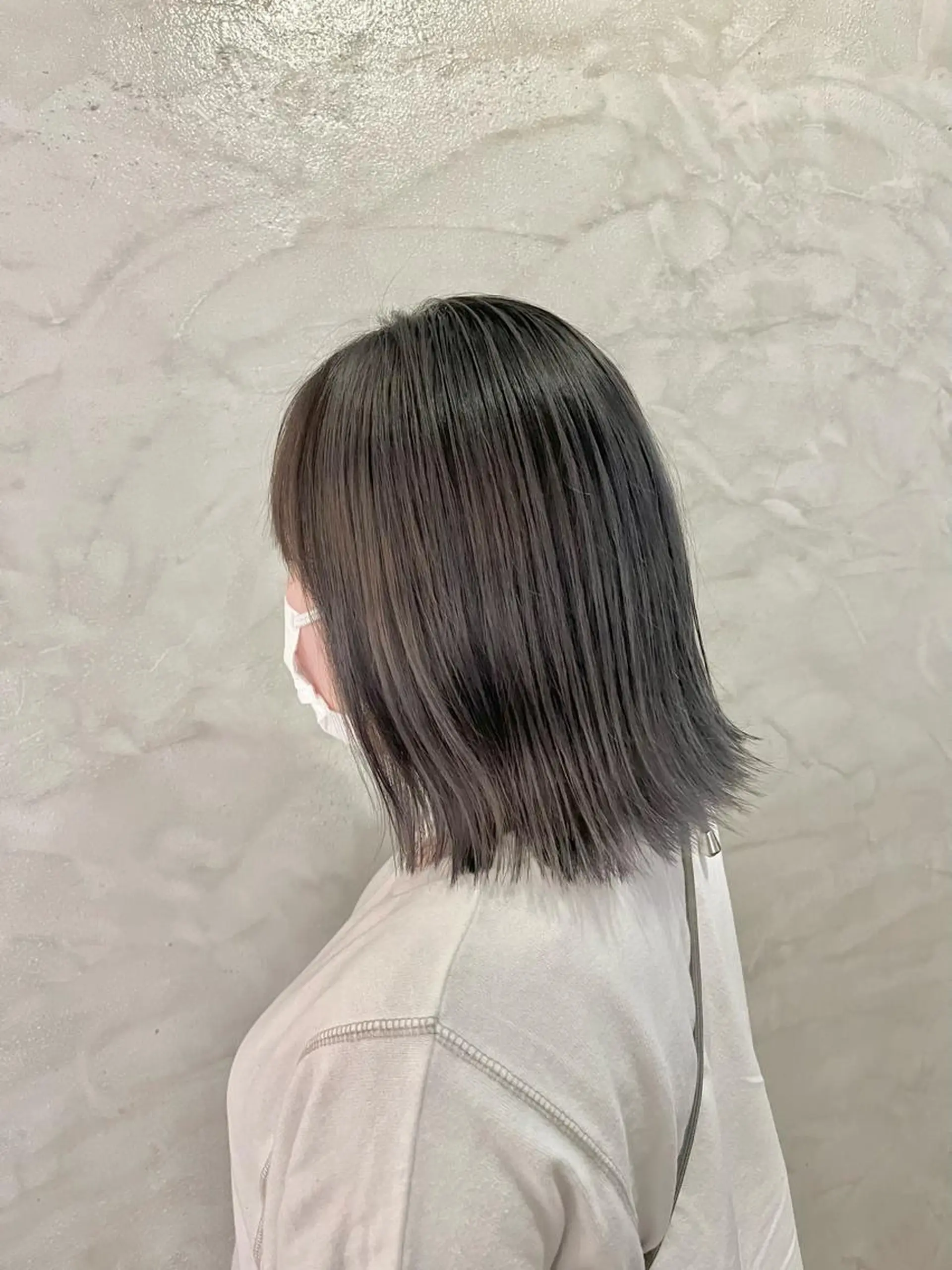 ミディアム カラー バレイヤージュ シルバー レイヤーカット FUJINO RYOのヘアスタイル