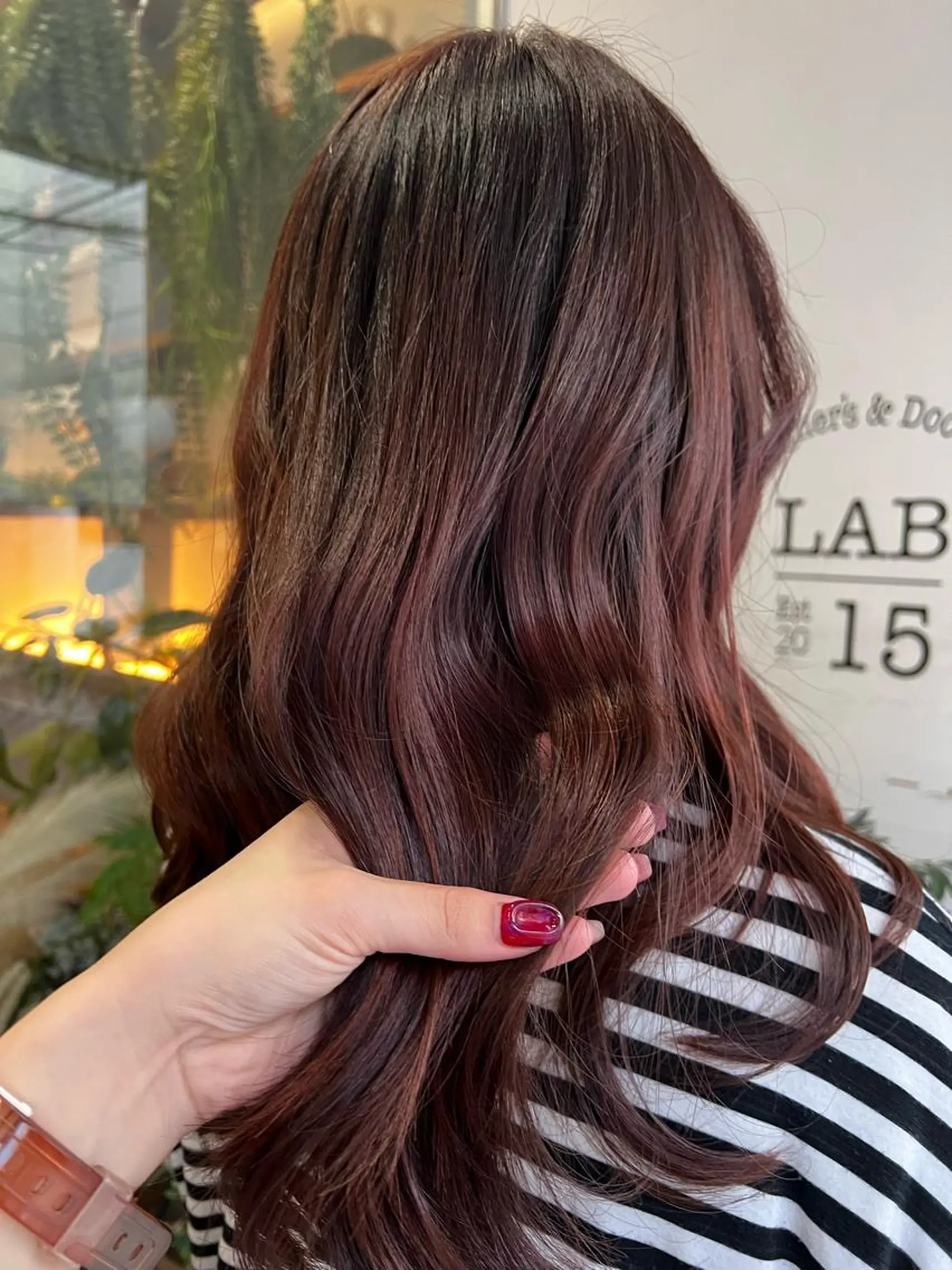 セミロング スパニスト おおつかちなつのヘアスタイル