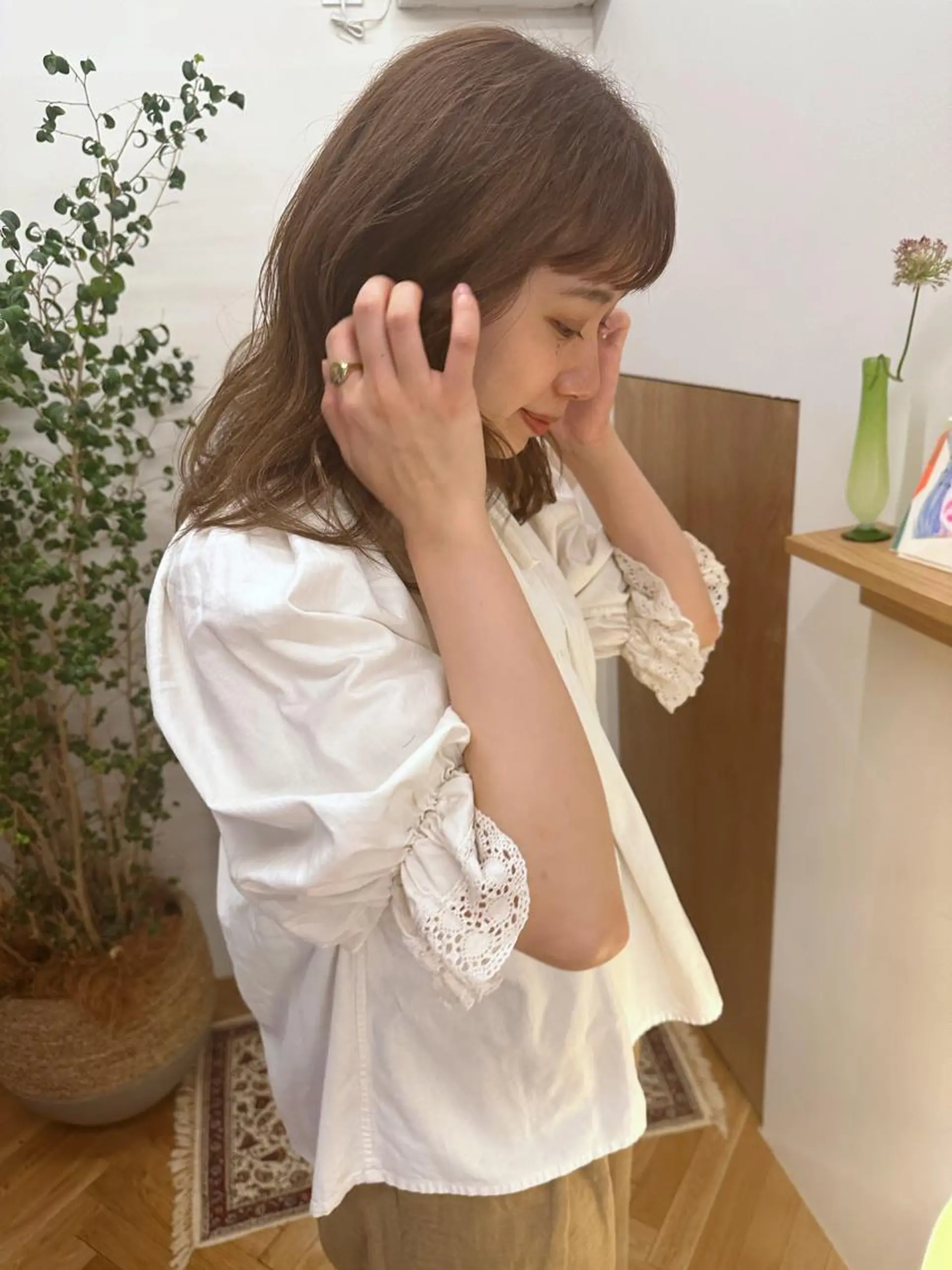 ミディアム カラー ベージュカラー ブリーチ ブリーチなしカラー yupi🐈‍⬛ レイヤー/パーマのヘアスタイル