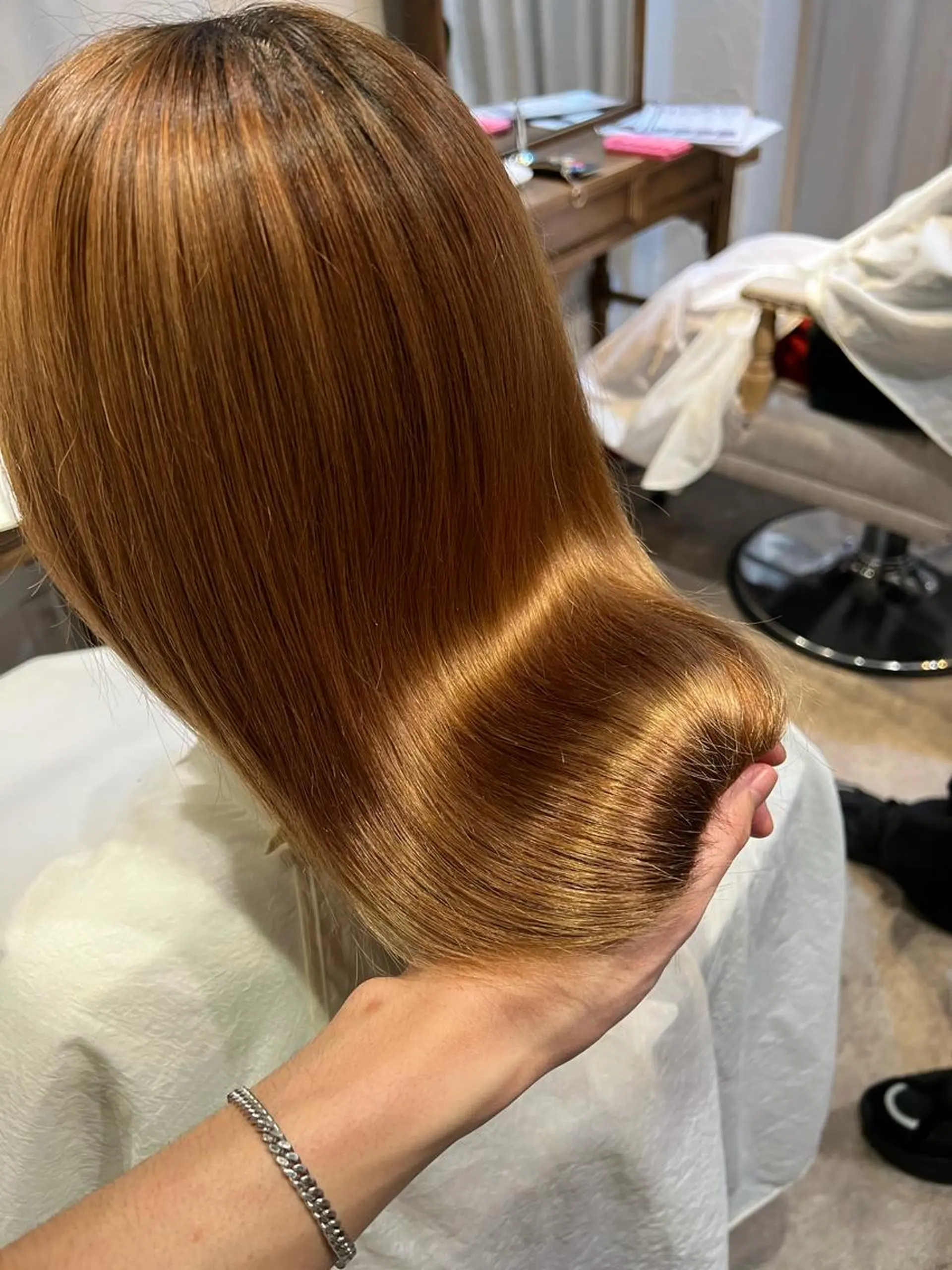 ロング Lila六甲道 くにかねのマツエク・マツパデザイン