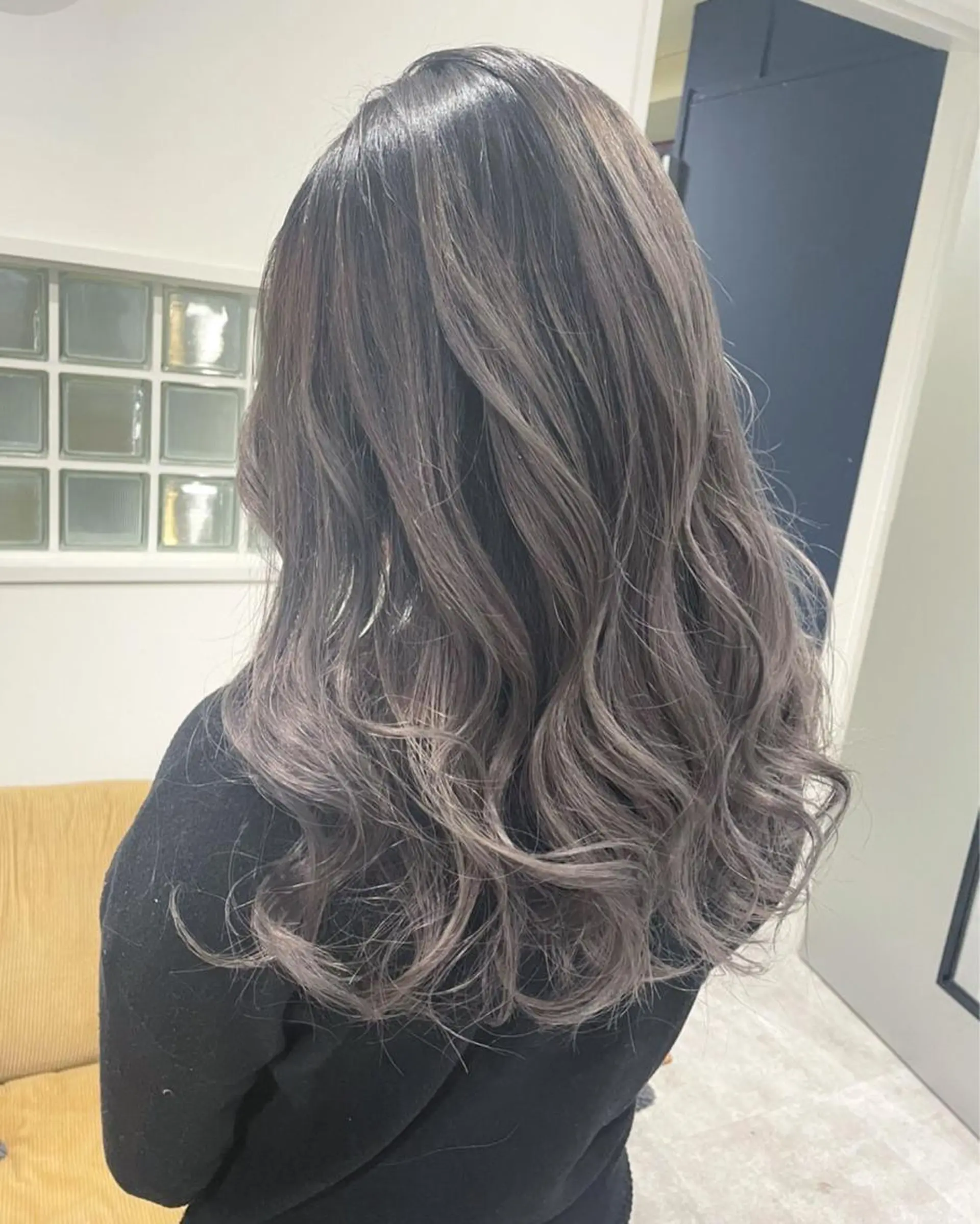 ロング カラー バレイヤージュ レイヤーカット JIL BLAN 京都所属・RU RIのヘアスタイル