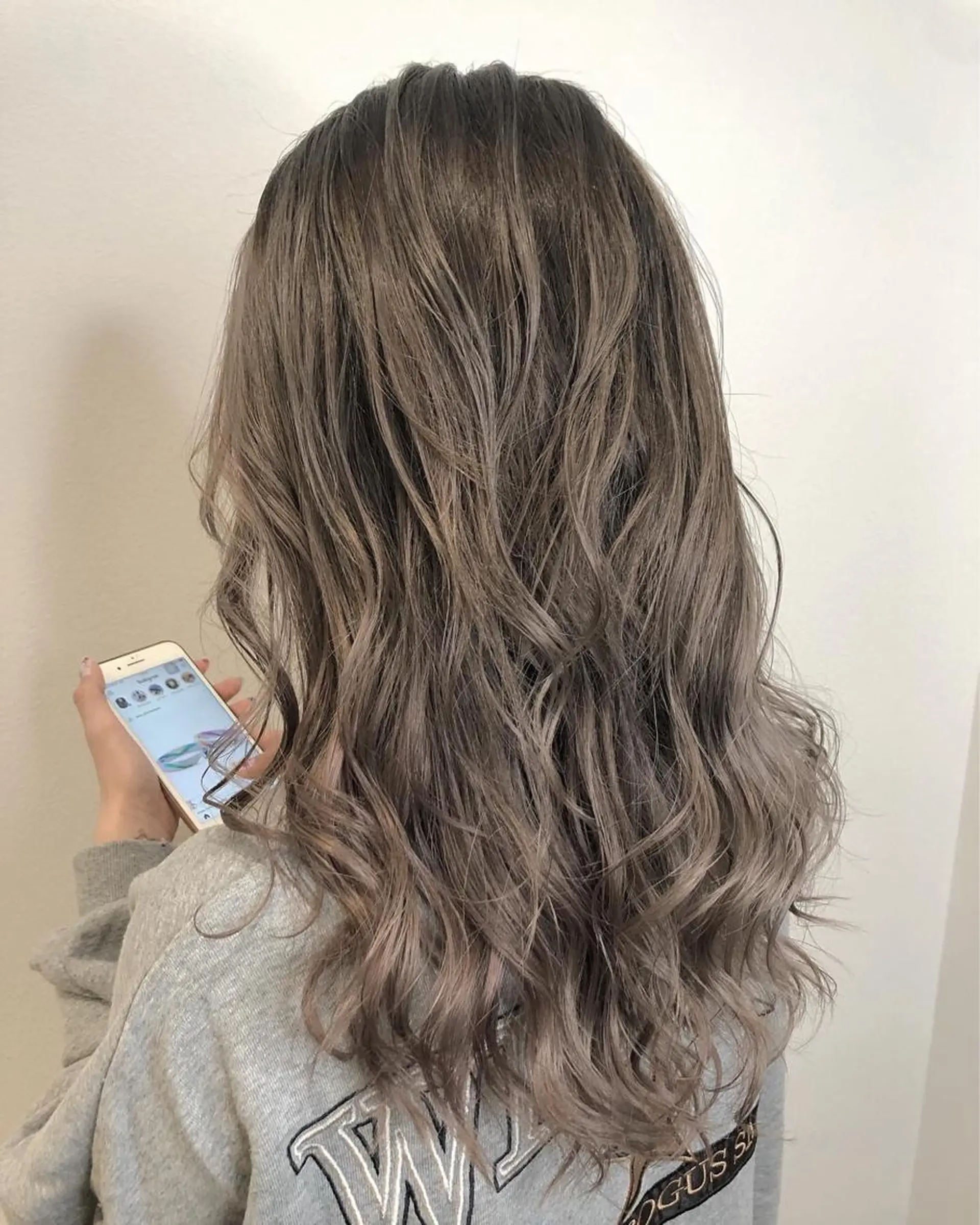 ロング カラー ヘアカラー トリートメント 河合秀明/ハイライト /インナーカラーのヘアスタイル